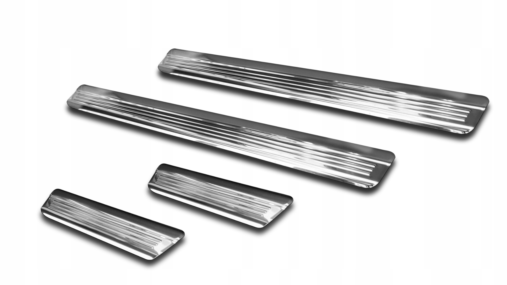 VOLKSWAGEN GOLF VIII 5D накладки на пороги