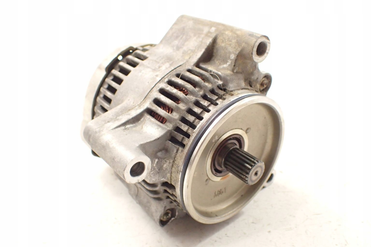 140206-1111 - Honda ST 1300 Pan European 02-13 генератор DENSO