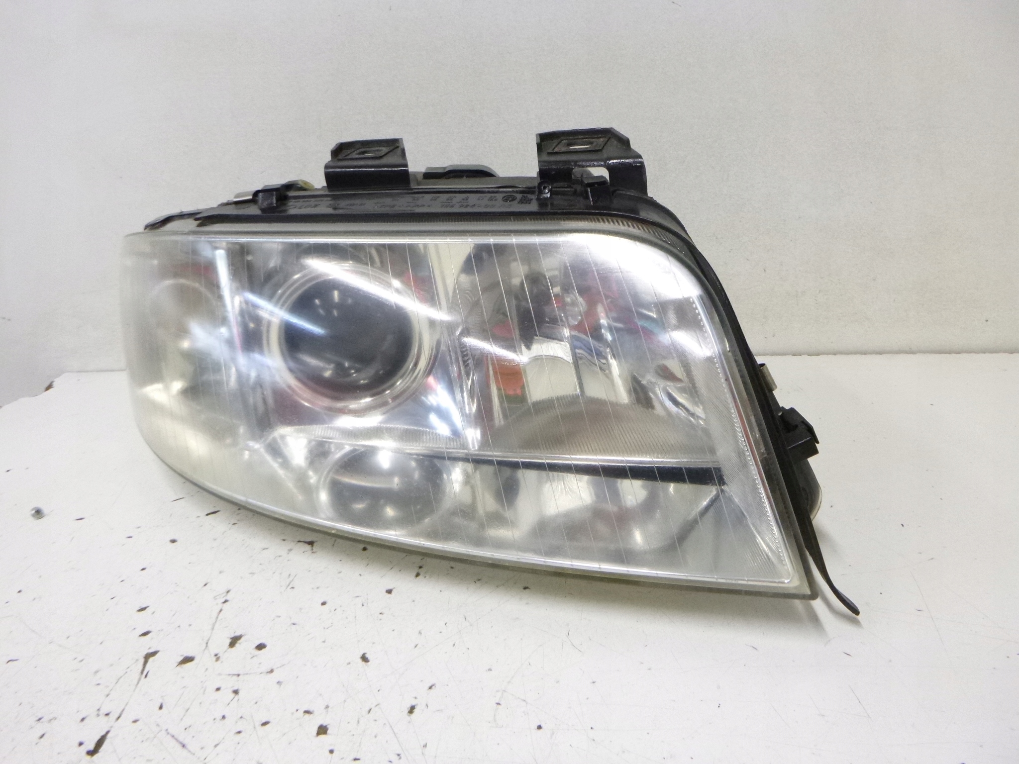 Licht vorne Audi A6 C5 2001r.