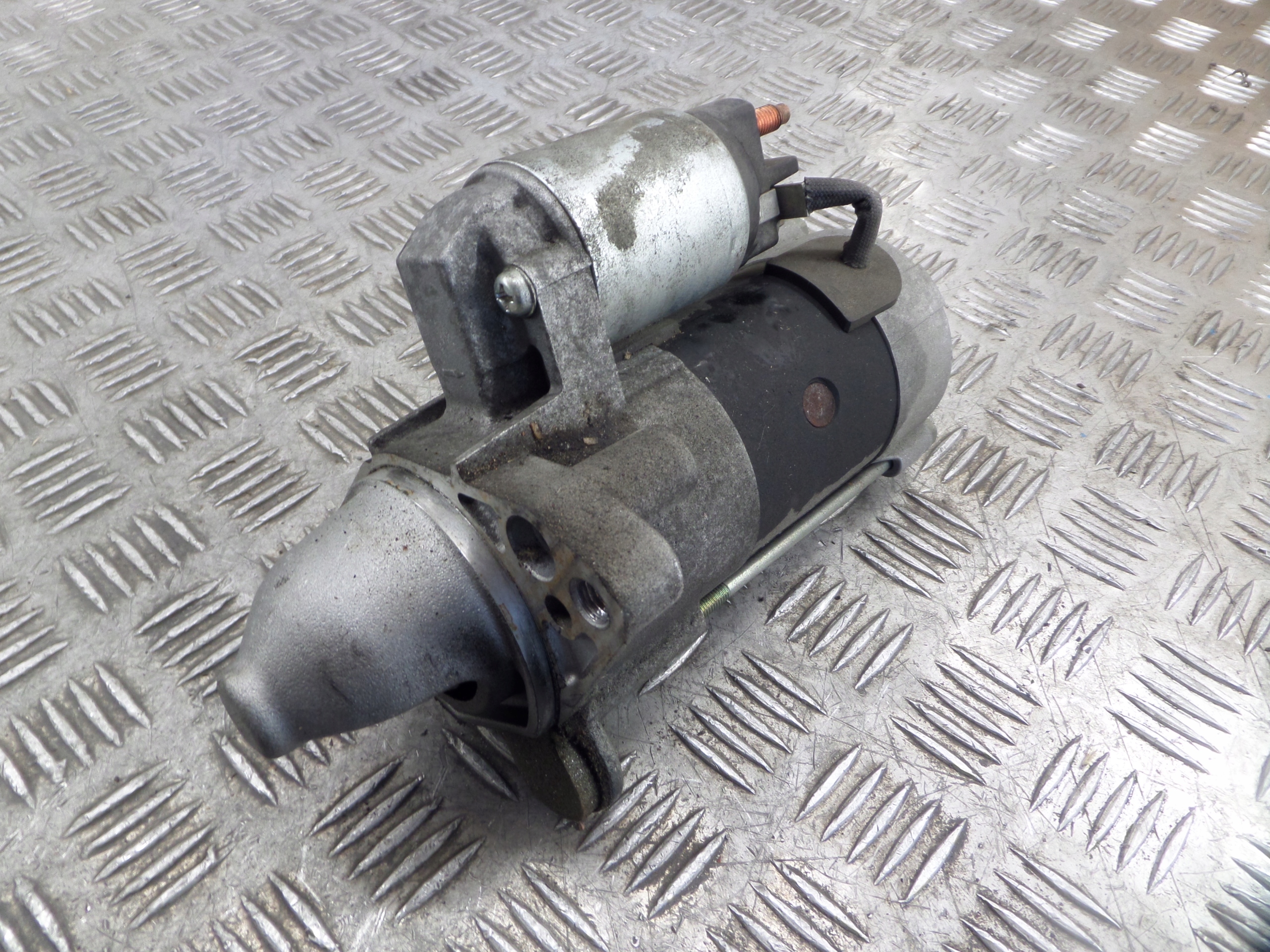 TRAFIC TALENTO 2,0DCI starter 233001791R-F NR43