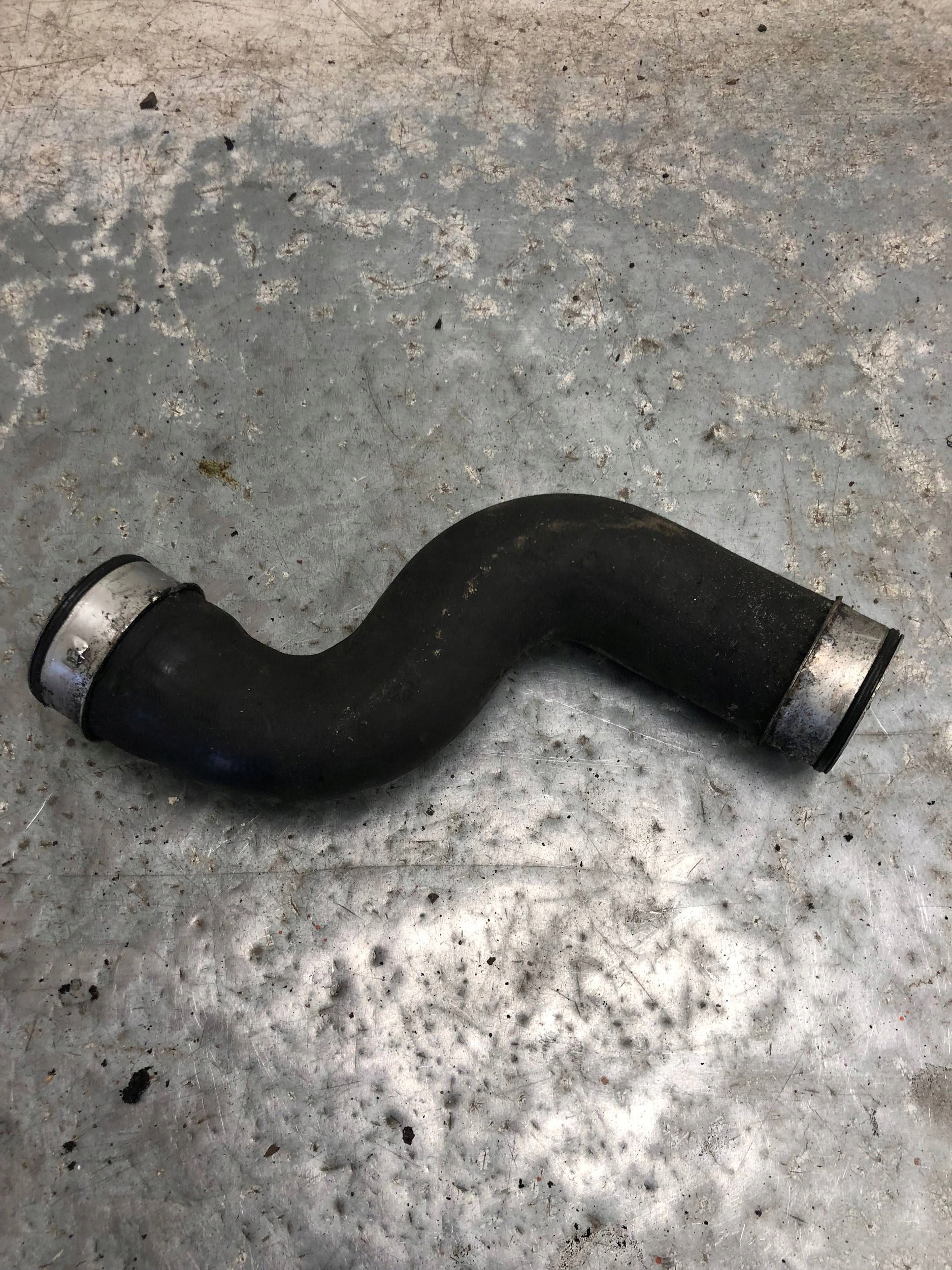 cijev prijenos interkulera MERCEDES W211 A2115282882