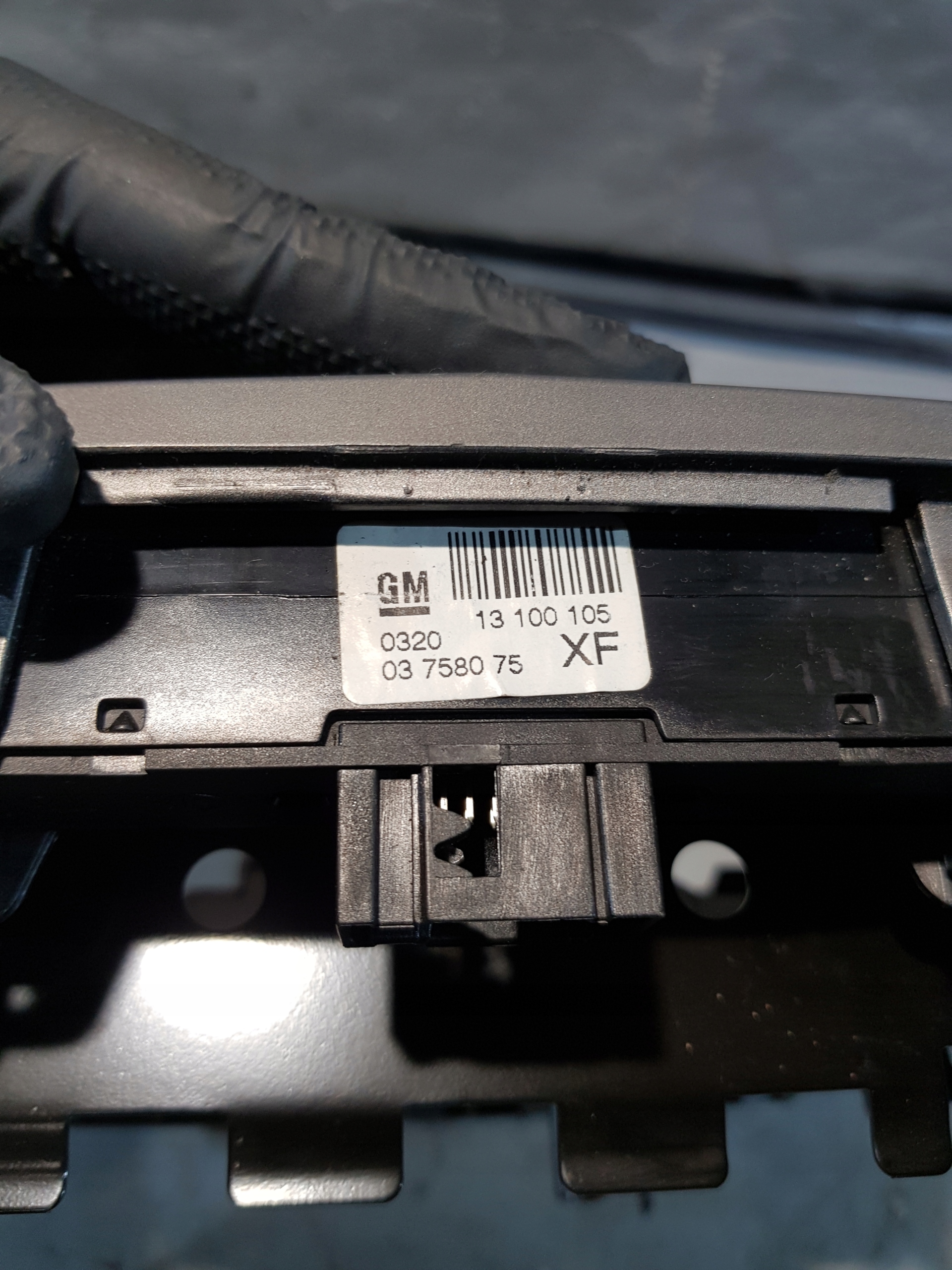 OPEL ZAFIRA B lichtschalter des warnblickschalters PANEL mitte 13100105XF