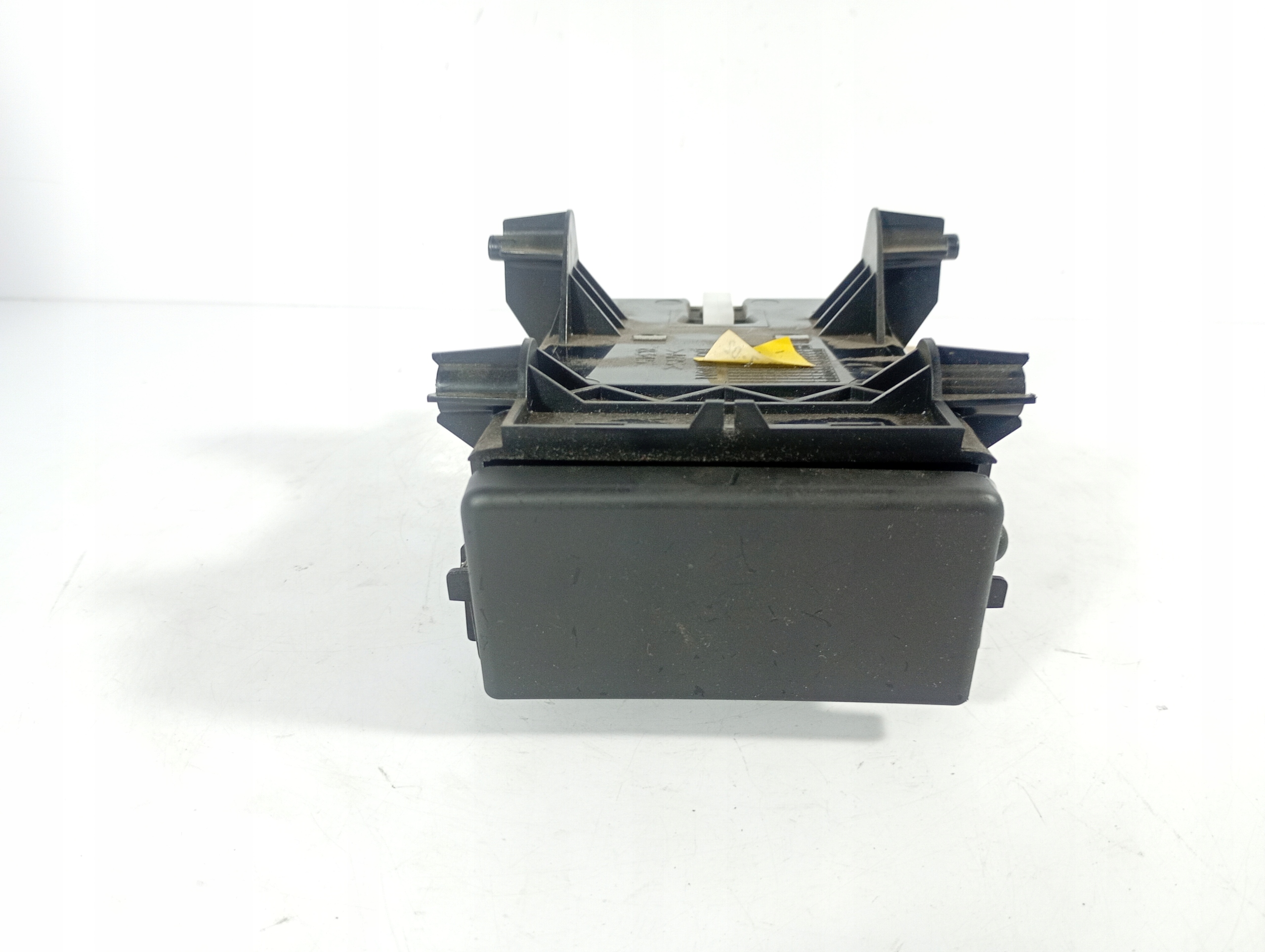 Nissan Primera P12 02-07 passenger compartment ashtray