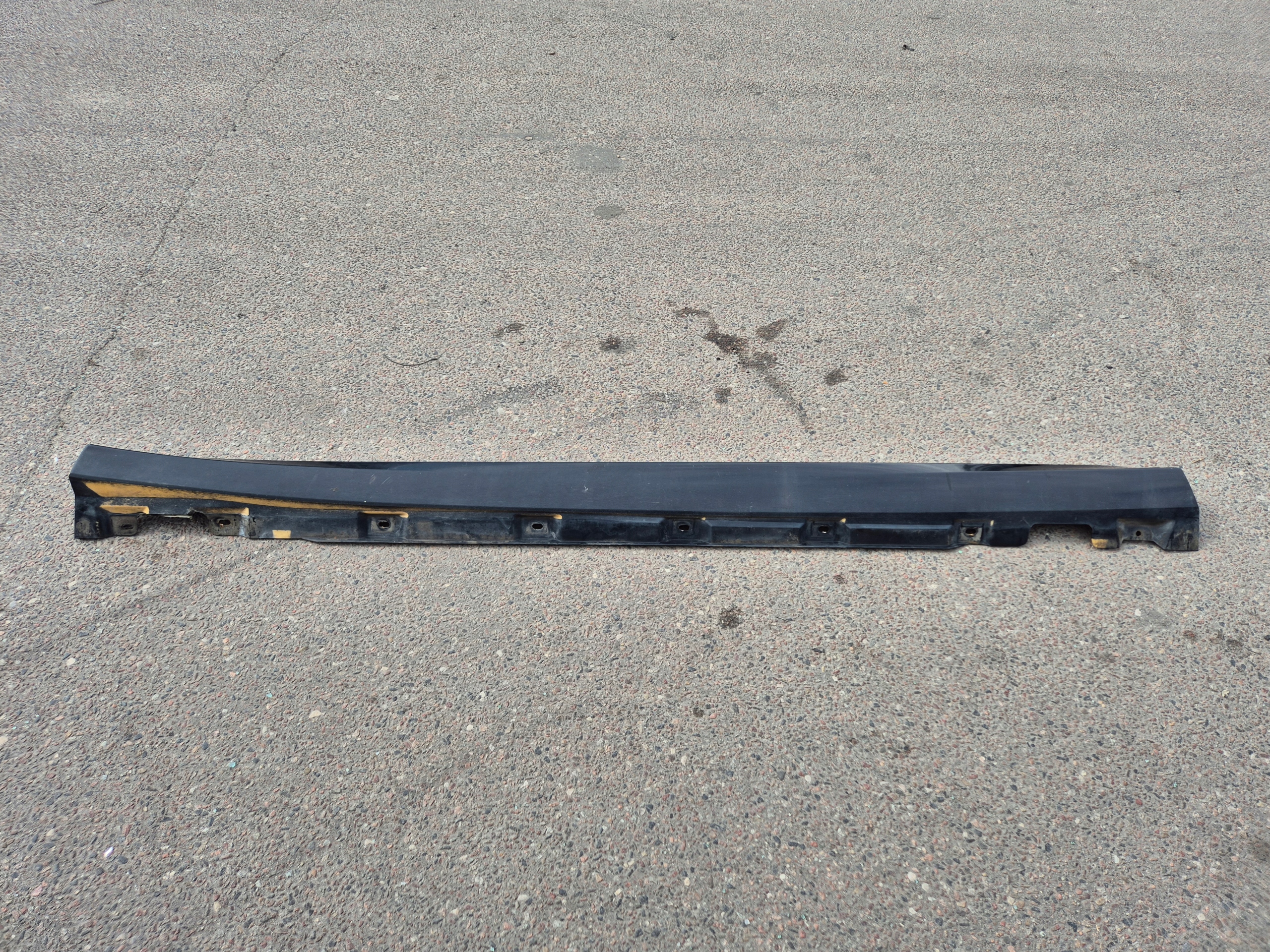 moulding threshold cap left 2516980754 197 MERCEDES R W251