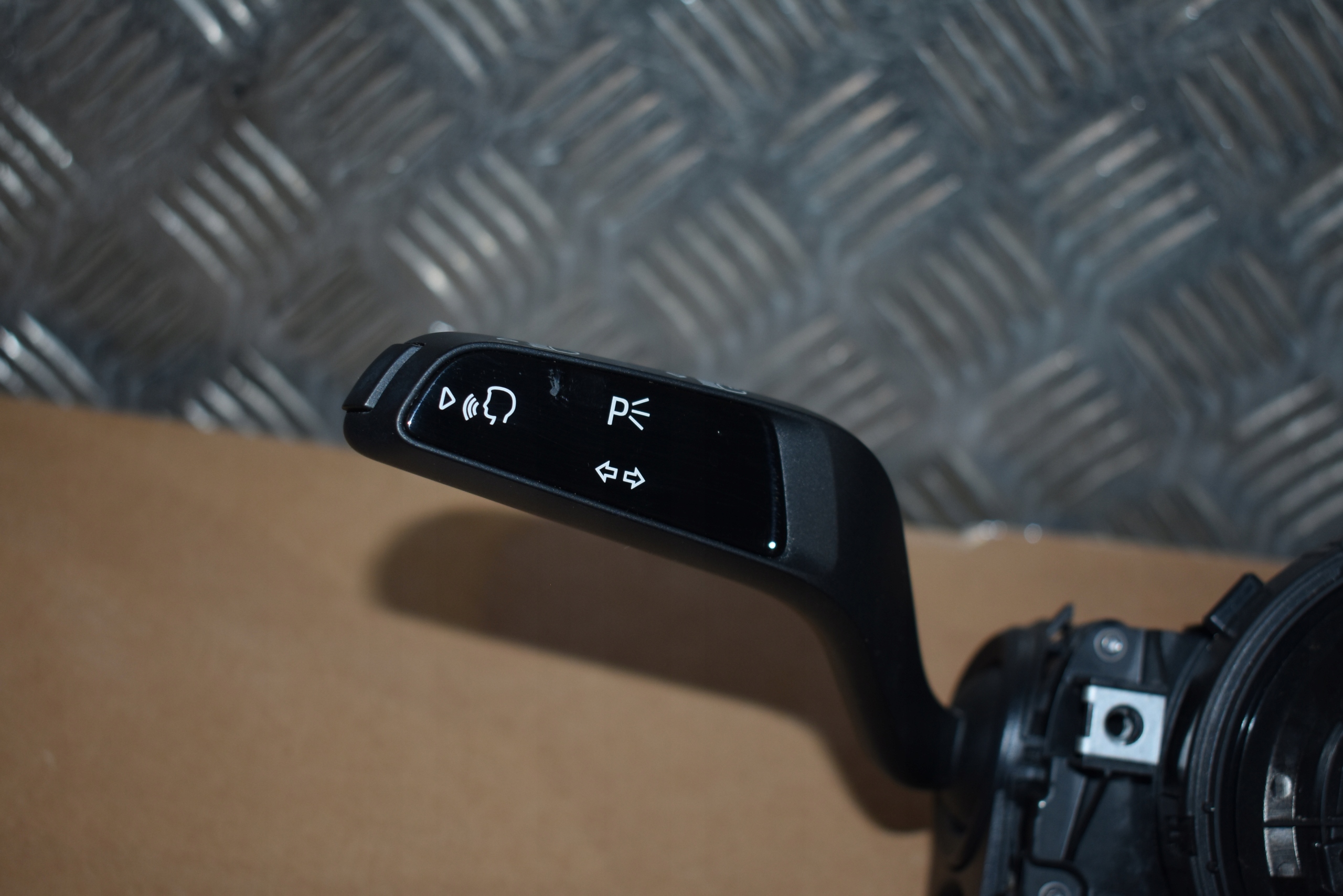IDEALNE control PORSCHE CAYENNE 9Y 1