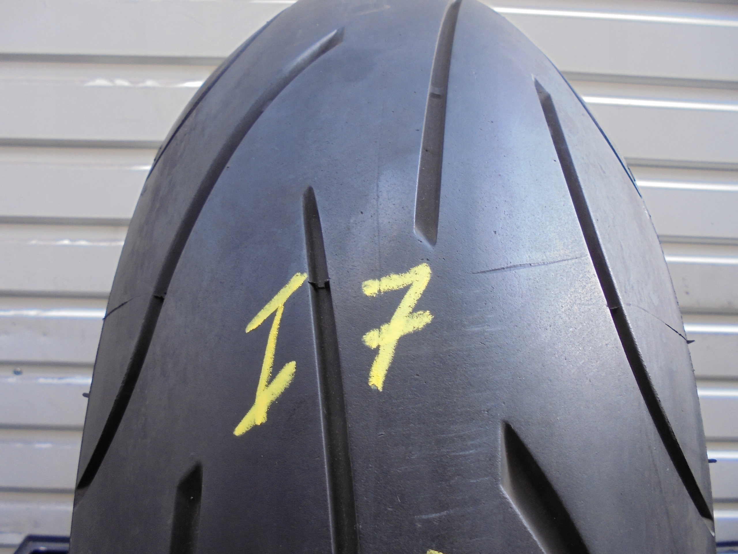 OPONA MICHELIN POWER 2CT 190/50/17 190/50ZR17