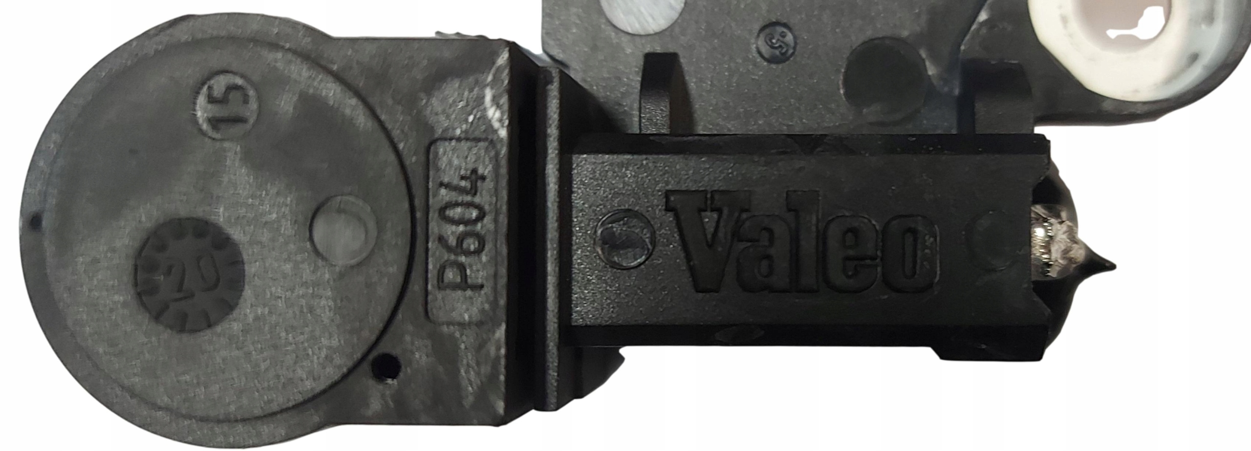 ORYGINALNY REGULATOR VALEO ALTERNATORA TG17C010 TG17C011 TG17C048 BMW Typ samochodu Samochody osobowe