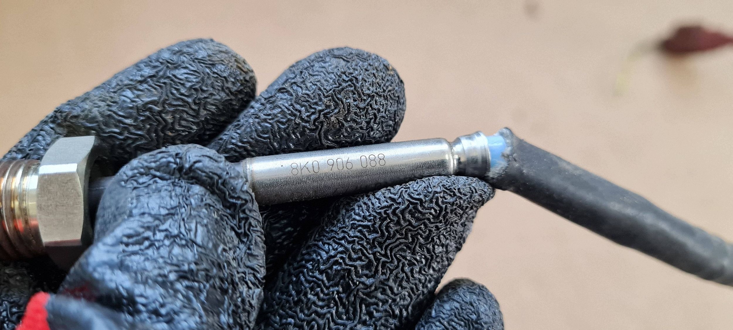 A7 4G Sensor TEMPERATURY Gase 3.0 TDI 8K0906088 A6 C7 4G A4 B8 A5 Q5