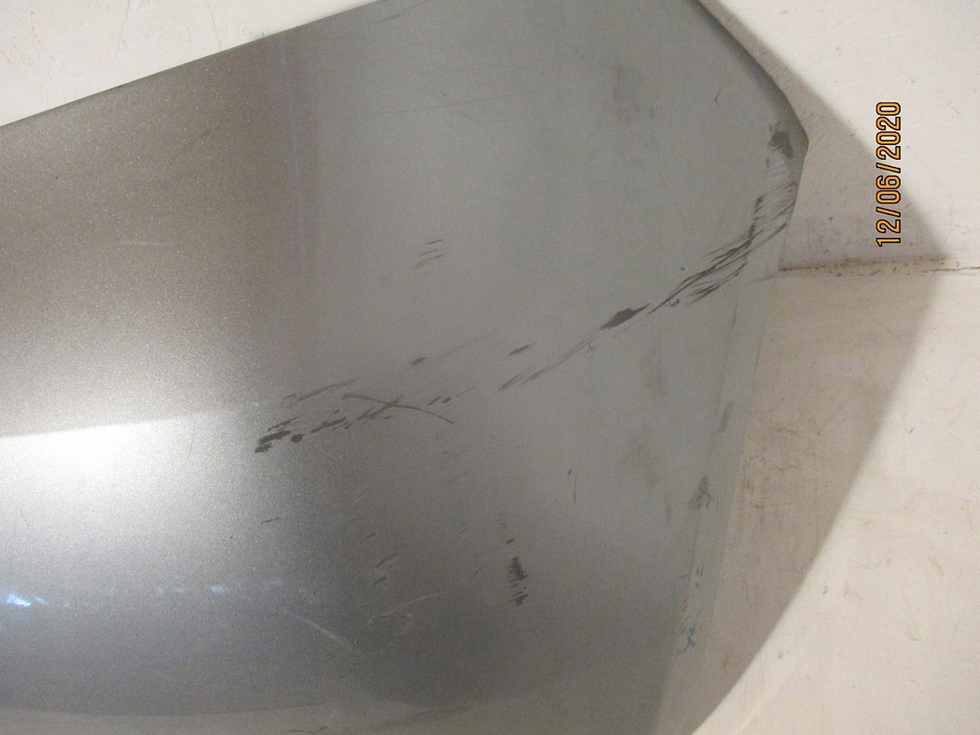 PARE CHOC TOYOTA YARIS 05R ENDOMMAGÉ