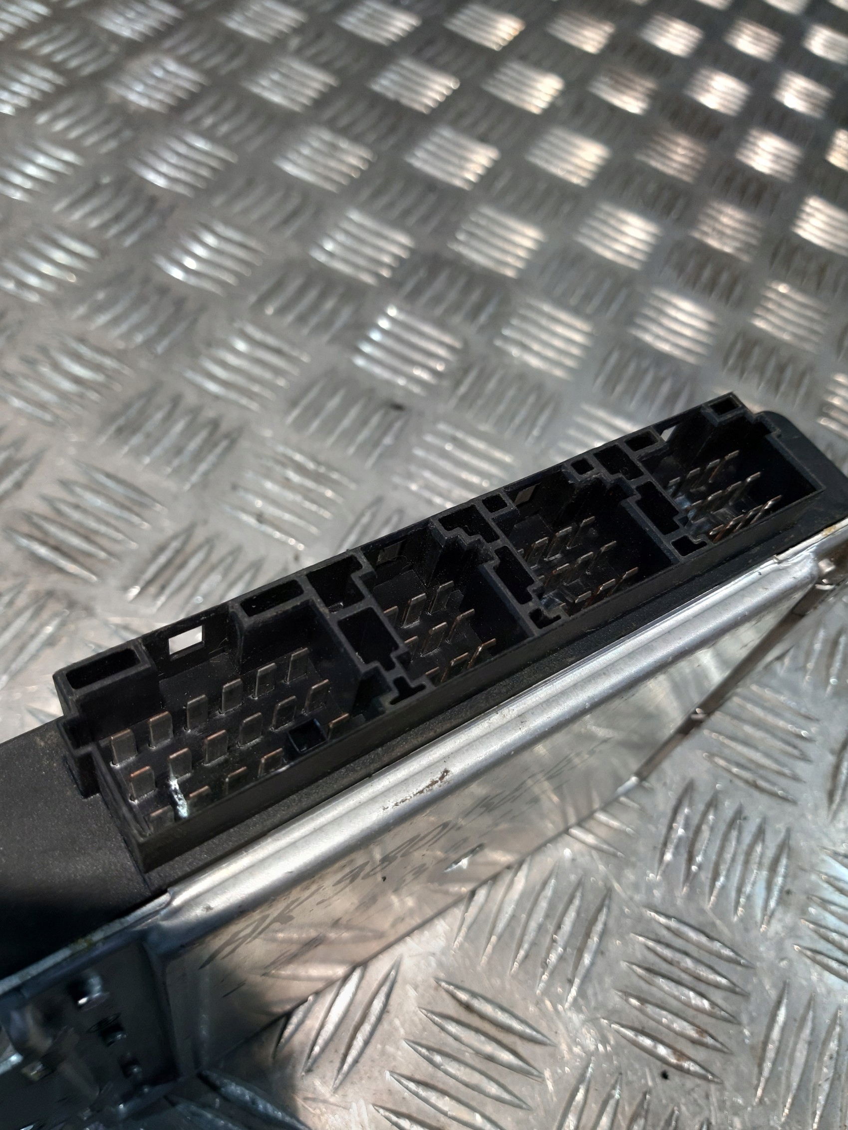 control unit ABS ASR BOSCH 0 486 104 020