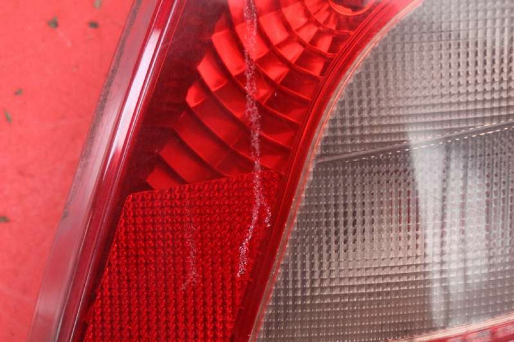 light right rear part rear TOYOTA YARIS 2 II 3D 05-09
