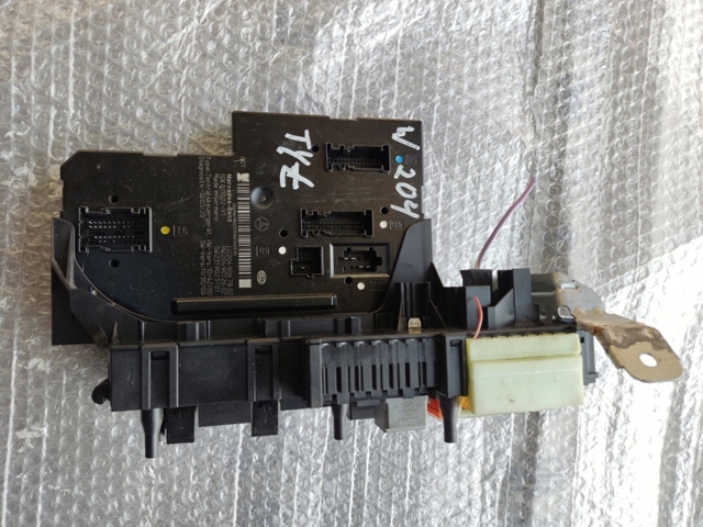 Mercedes C w204 moduł SAM tył skrzynka 2049067802