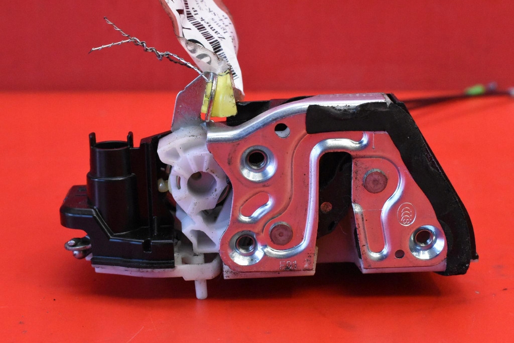 lock door left front front EU SUZUKI IGNIS 3 III 5D HB 16-21