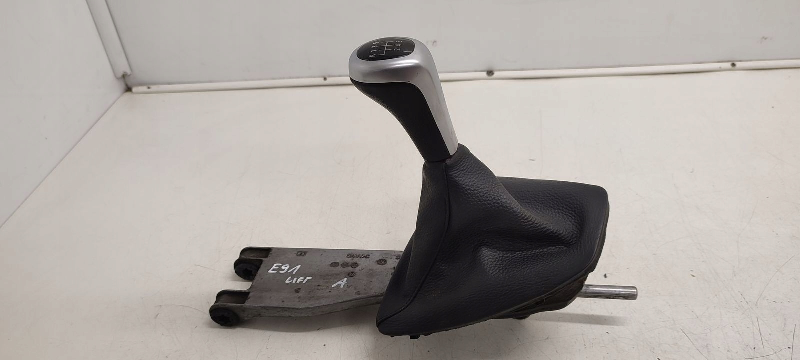 trim gear lever changes of the gear BMW E90 E91 LIFT