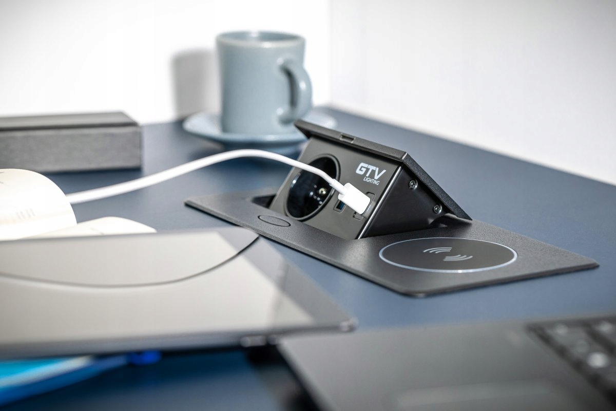 Prodlužovací kabel Avaro Plus 1x230V Usb A+c, zapuštěná zásuvka, černá