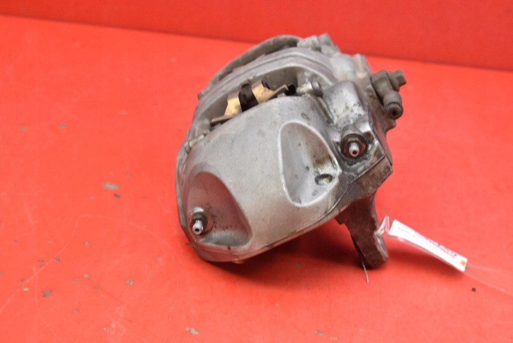 caliper brake right front 2288622-00-A TESLA MODEL Y 78.4 kWh 514 KM 20