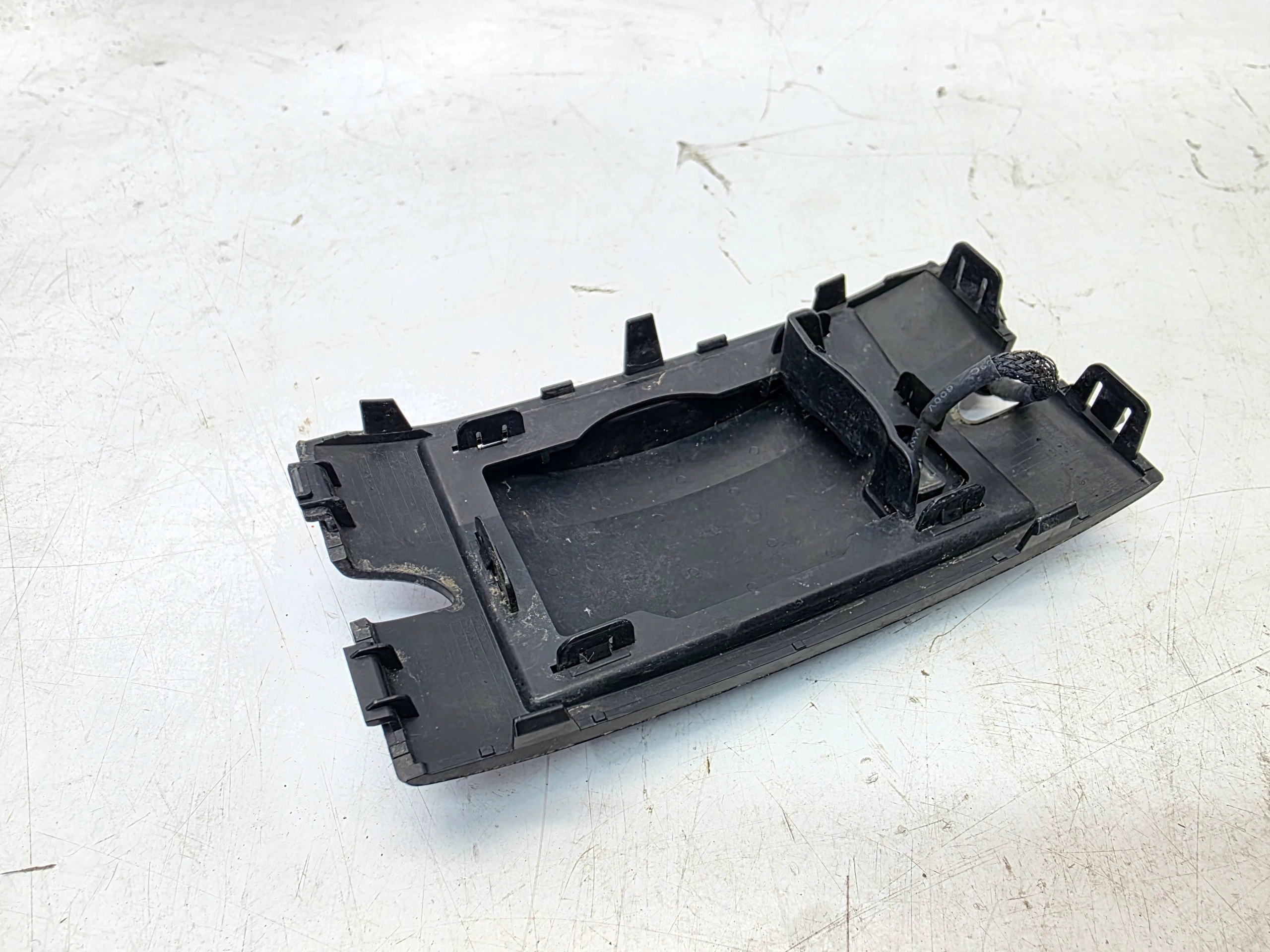Couvre Boîte LASERA RADARU AUDI A6 C8 4K0853631