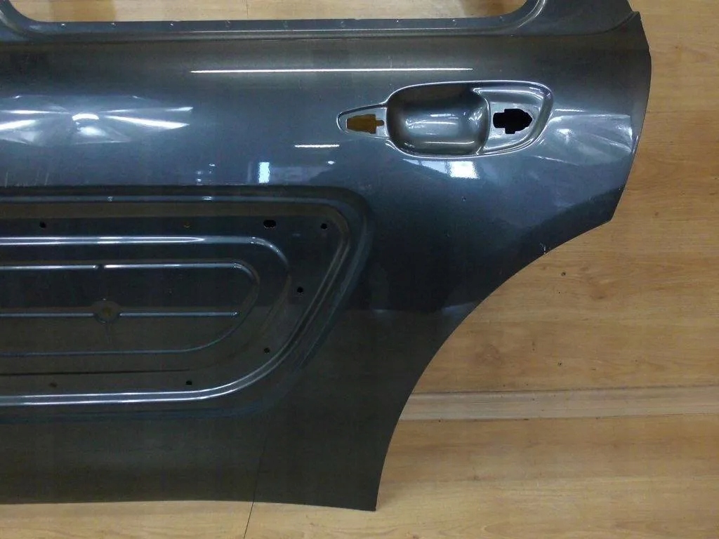 Citroen C4 Cactus 14-17 door rear part left rear. left