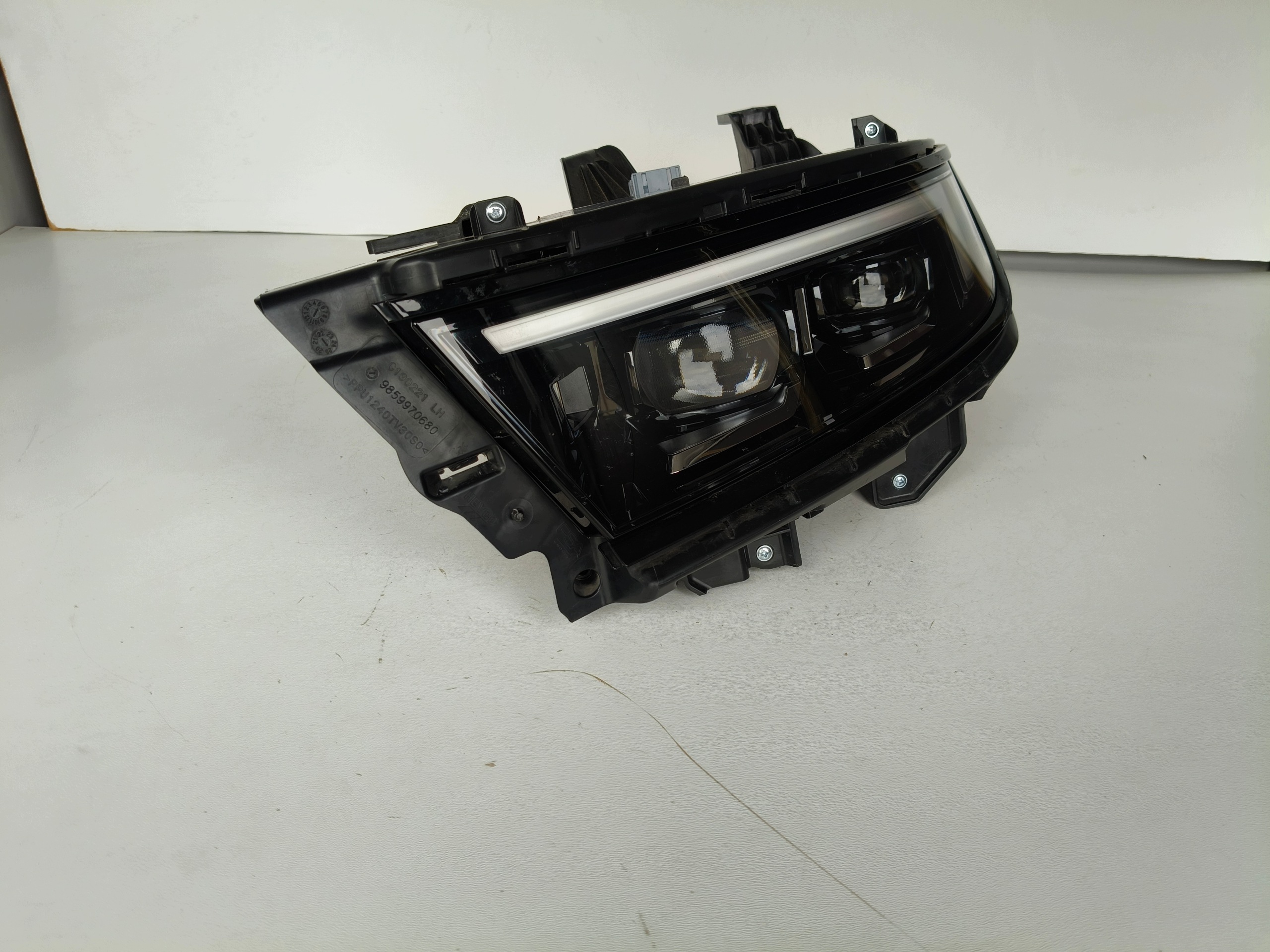 feu gauche REFLEKTOR OPEL ASTRA VI L 22- FULL LED INTELLI LUX