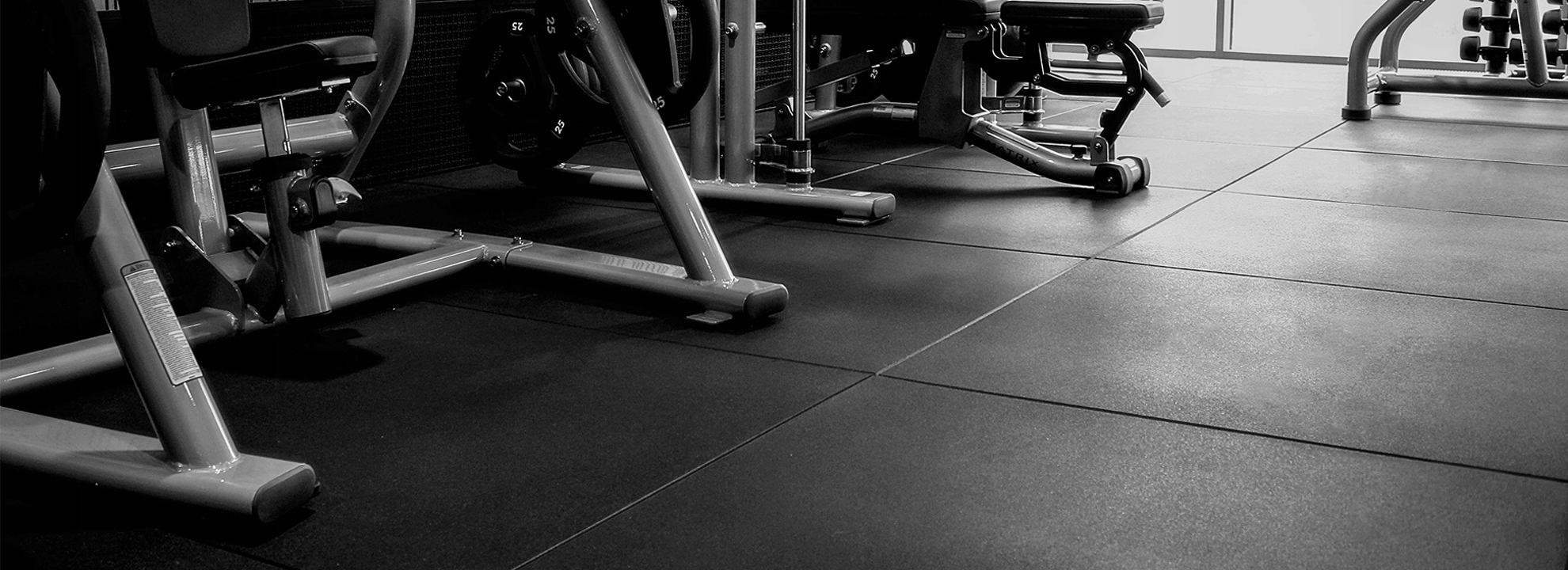 Mata gumowa KWADRAT BASE 15 mm CROSSFIT SIŁOWNIA Długość 101 cm