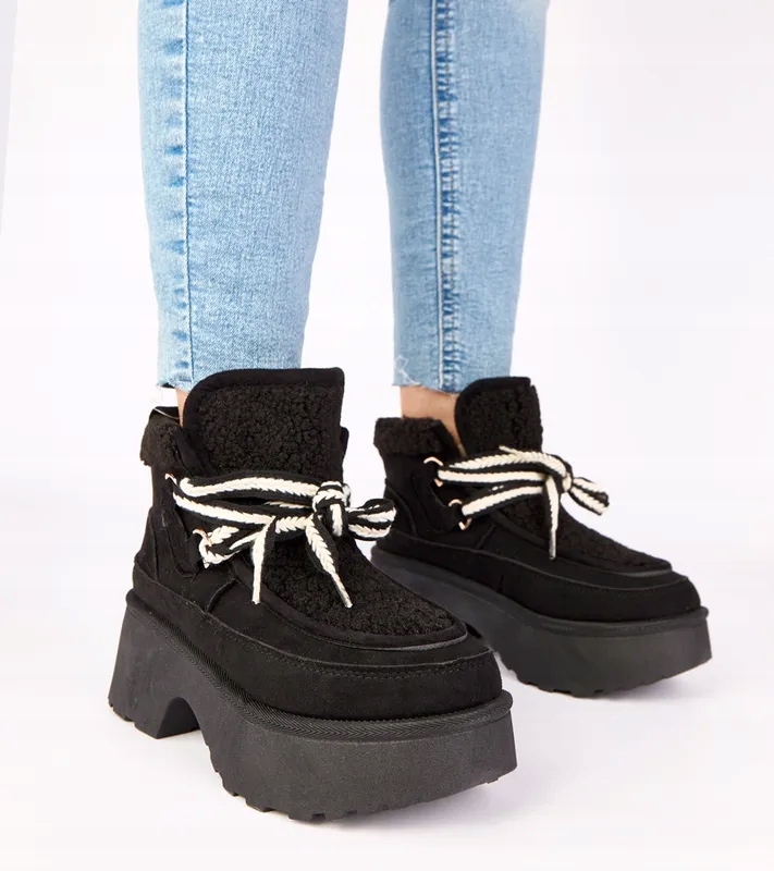 Černé sněhule s kožešinou na platformě Ziza