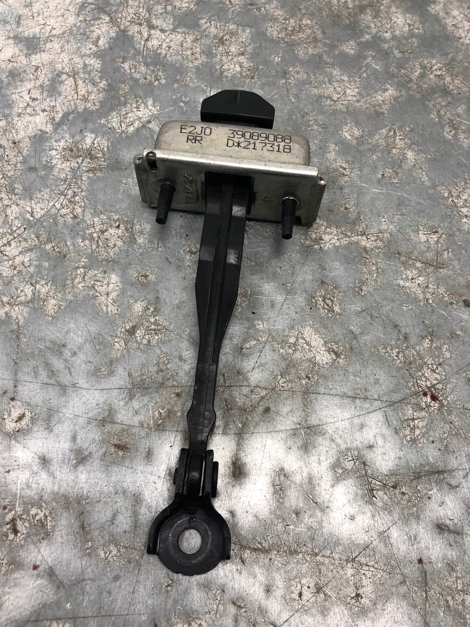 limiter door right rear part OPEL INSIGNIA B 39089088