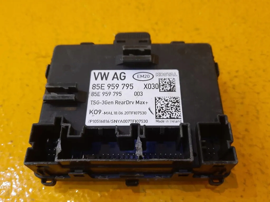 Audi A4 B8 VW дверной модуль 85E959795