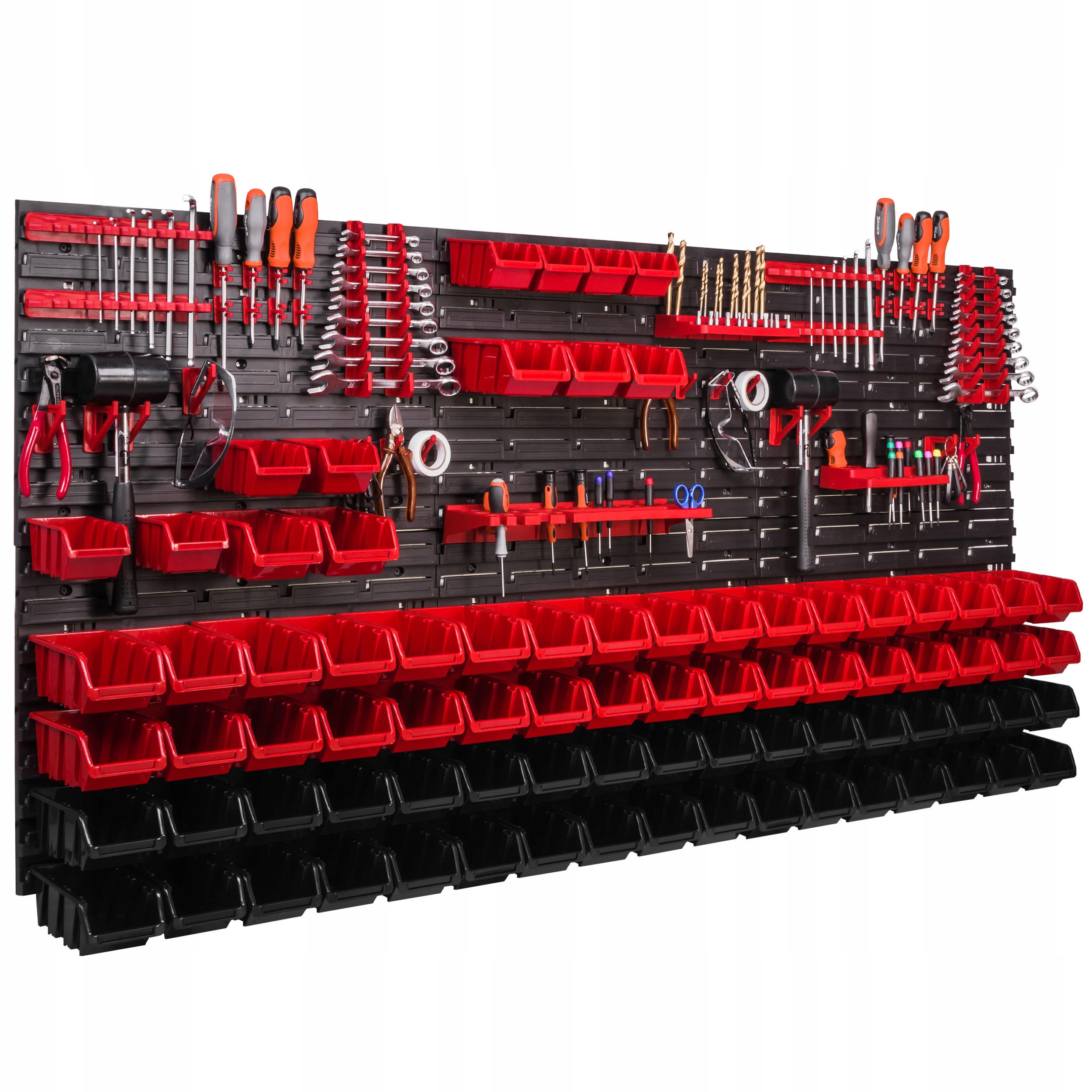 Nástrojová deska 172 x 78 cm, pracovní stěna 81 záchodů, garáž, klíče