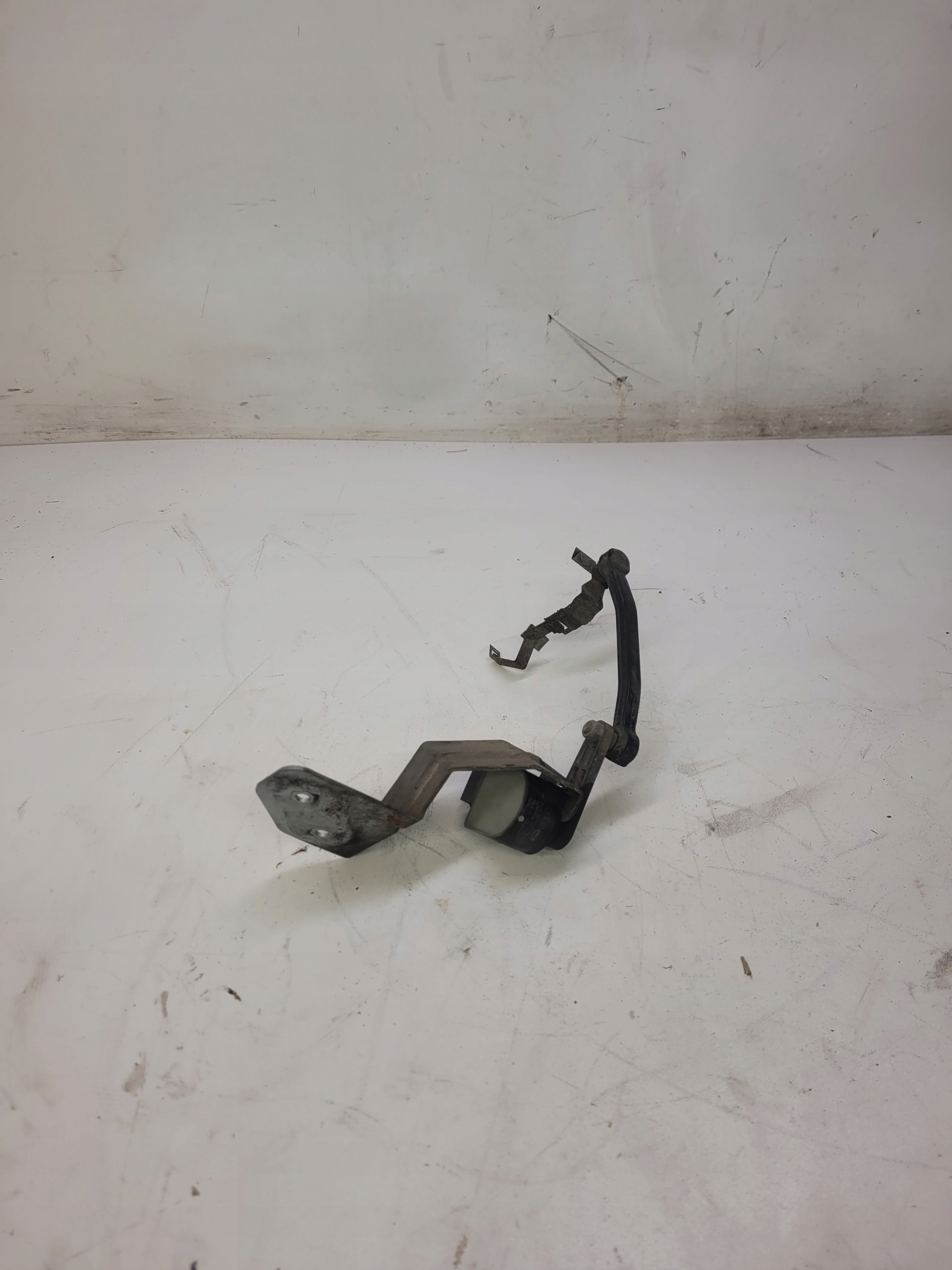 Датчик выравнивания фар AUDI A4 B7 8E0941285J