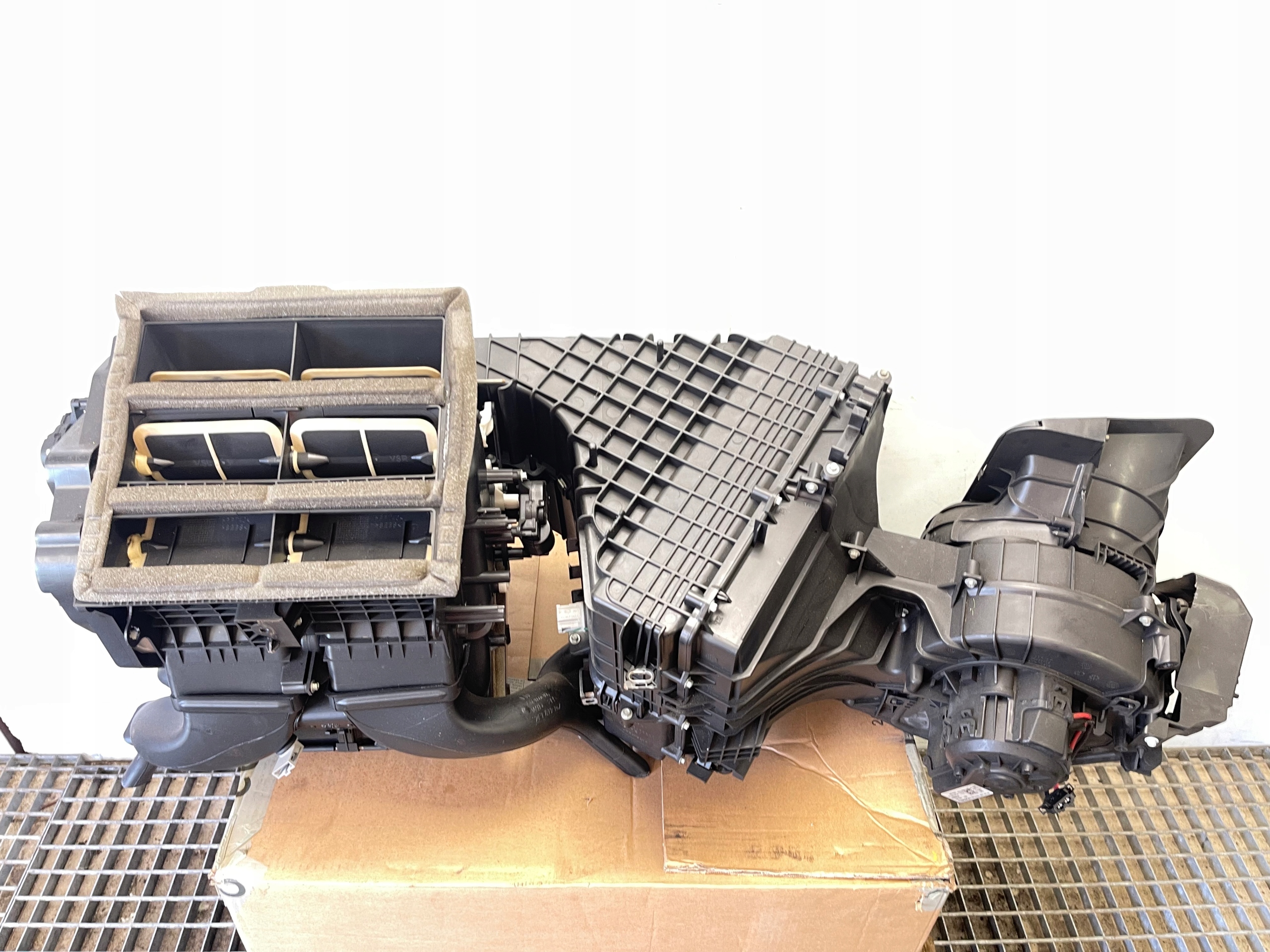VW T6 TRANSPORTER heater for front complete CLIMATIC 7E1816005