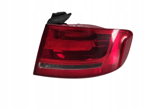 AUDI A4 B8 07- 11 SEDAN LAMPA PRAWA TYŁ ZWYKŁA
