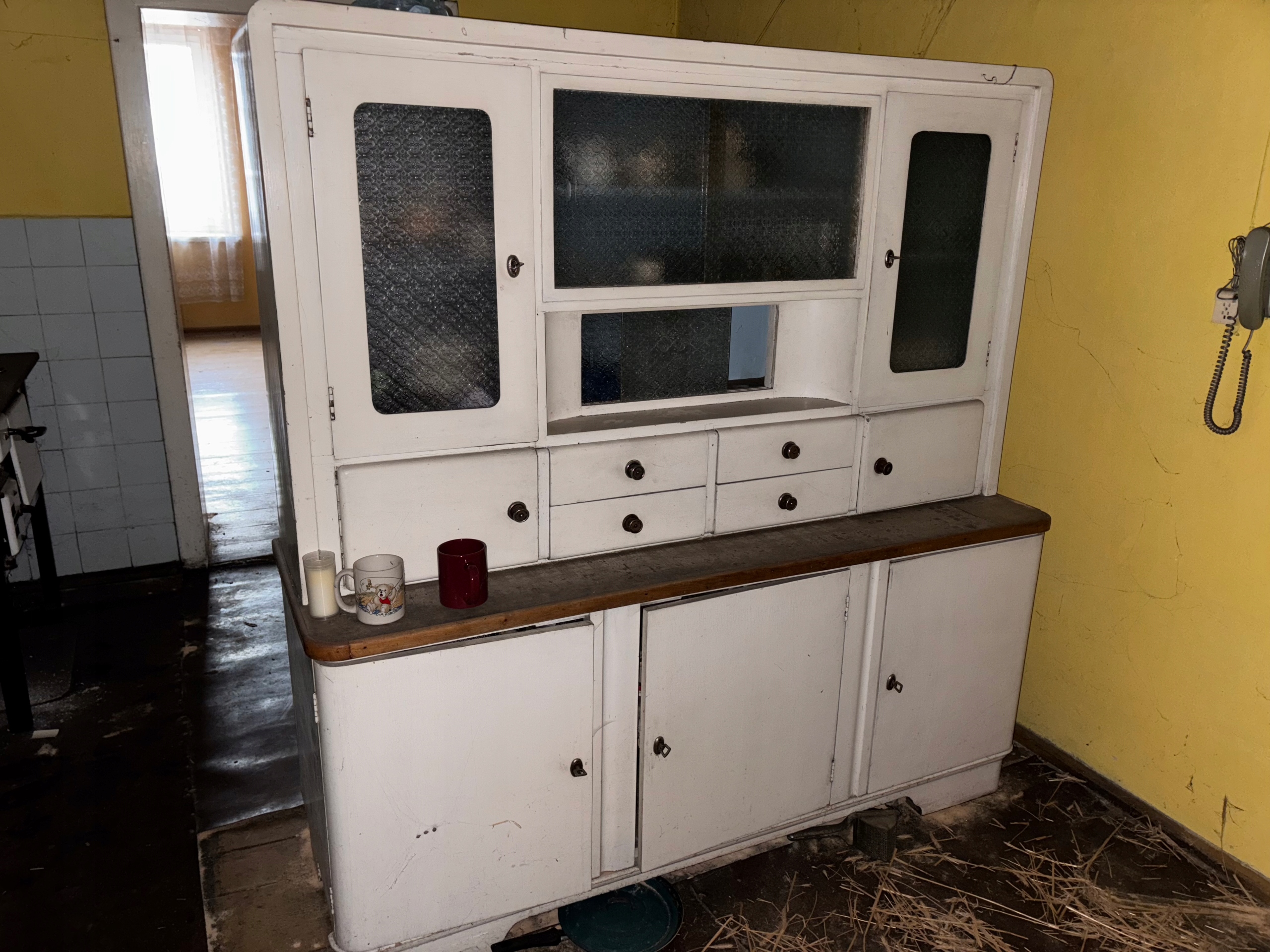 STARY KREDENS DREWNIANY DO KUCHNI WITRYNA