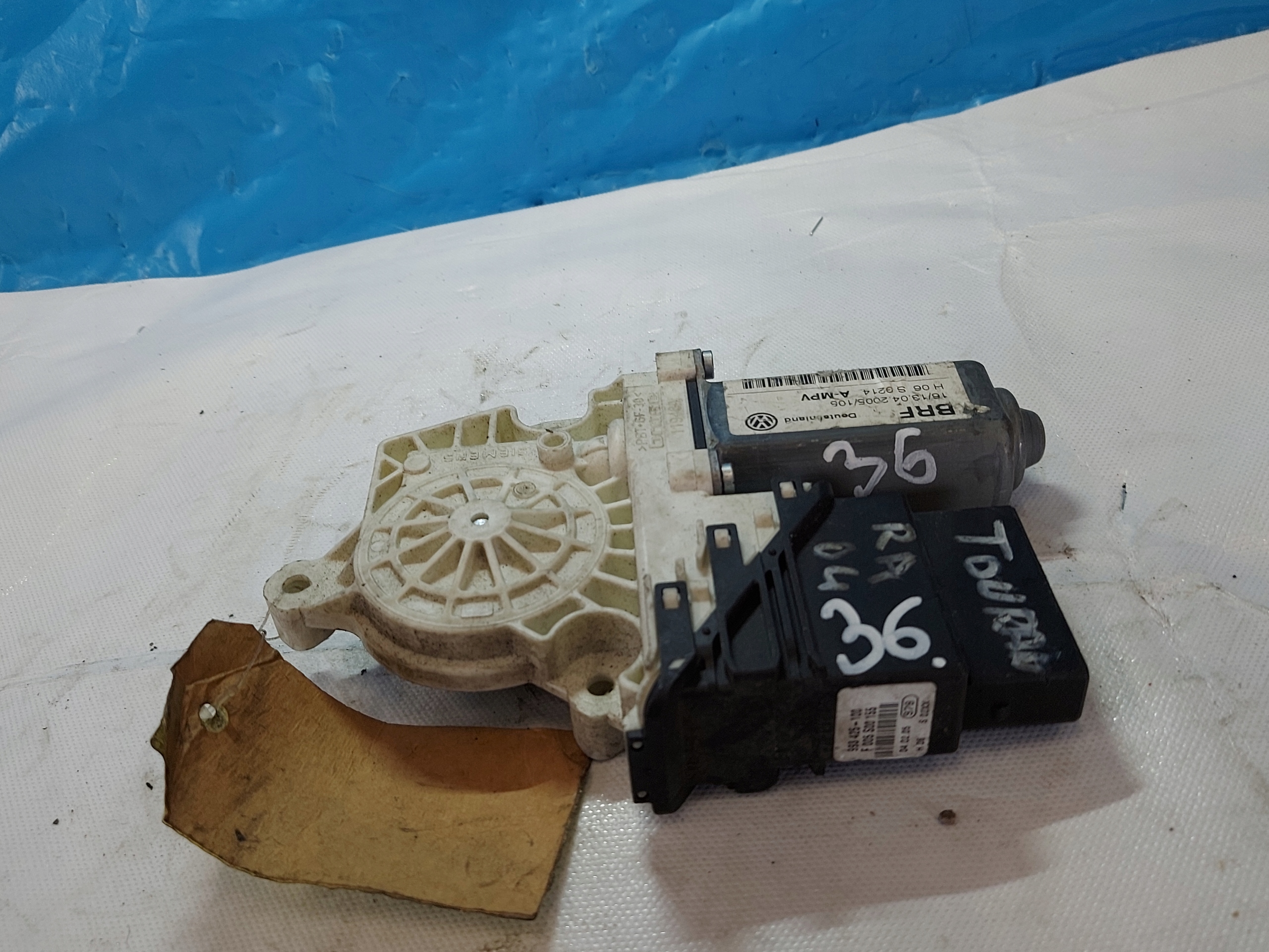 engine lifting windows TOURAN 993425100 right rear part