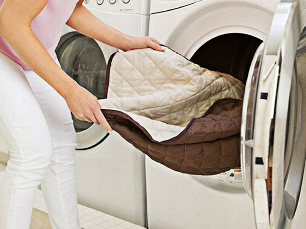 POKROWIEC NA FOTEL NARZUTA DWUSTRONNA OCHRANIACZ ZWY Przeznaczenie na fotel