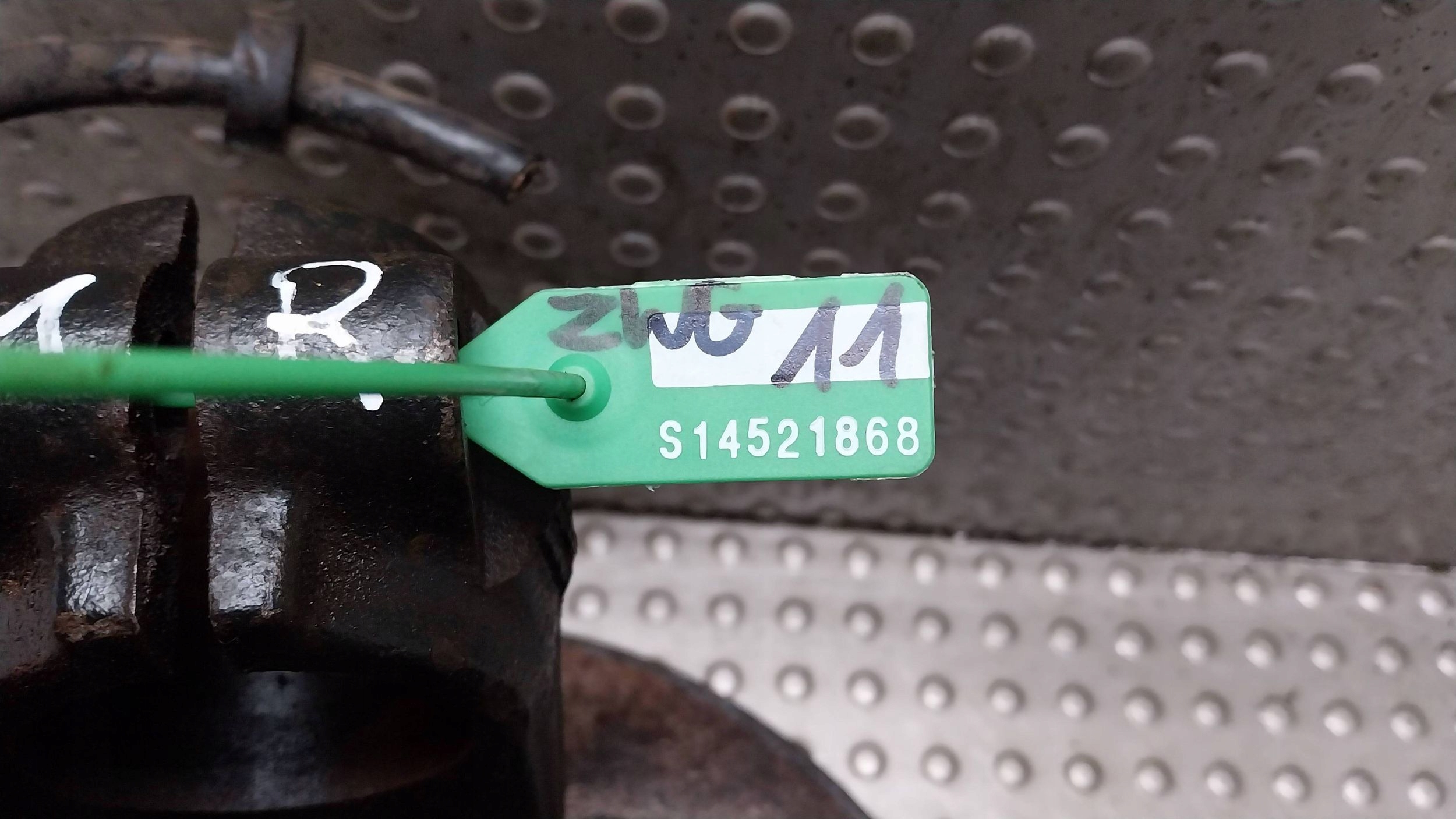 Mozzo FUSELLO Destra Anteriore 1J0407256H VW GOLF IV A3 8L OCTAVIA e LEON e 1.6B