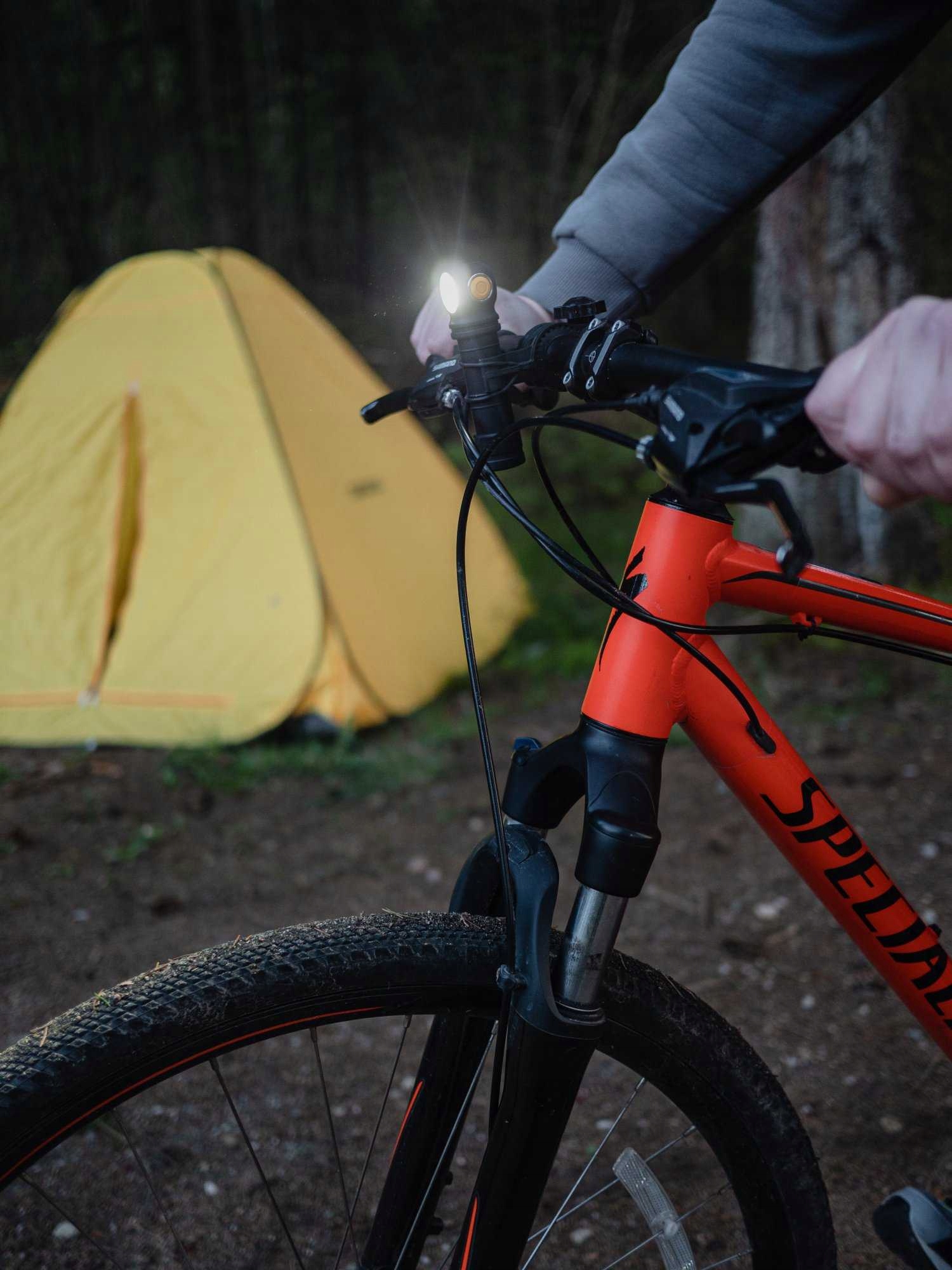 Latarka Armytek Wizard C2 Pro v4 Max Magnet USB Biały 4000 lm Liczba trybów 10