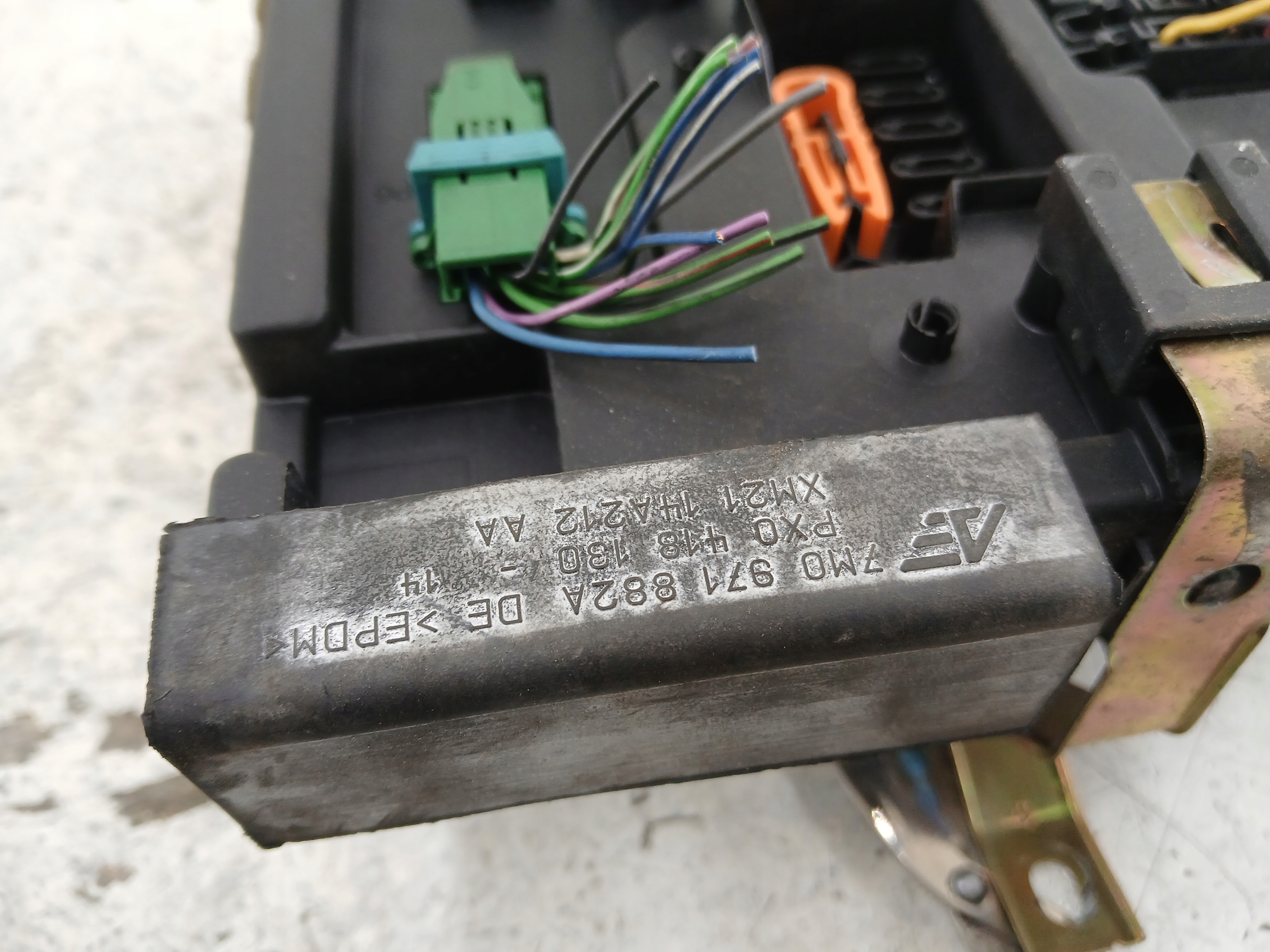 VW SHARAN et FORD GALAXY Module fusibles 7M0962258K