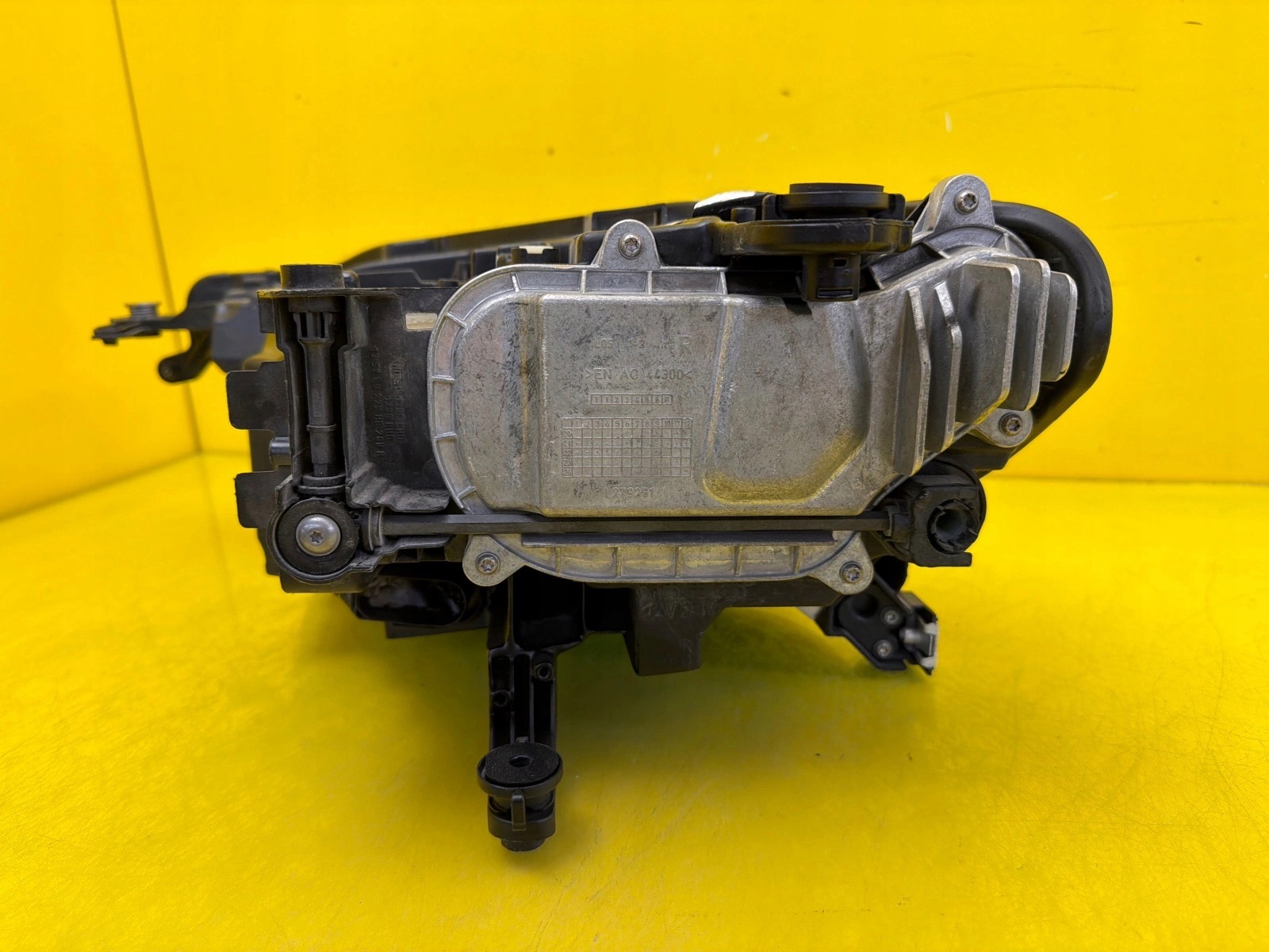 light right VW T-Roc and Lift Full Led IQ Light 2GA941036H