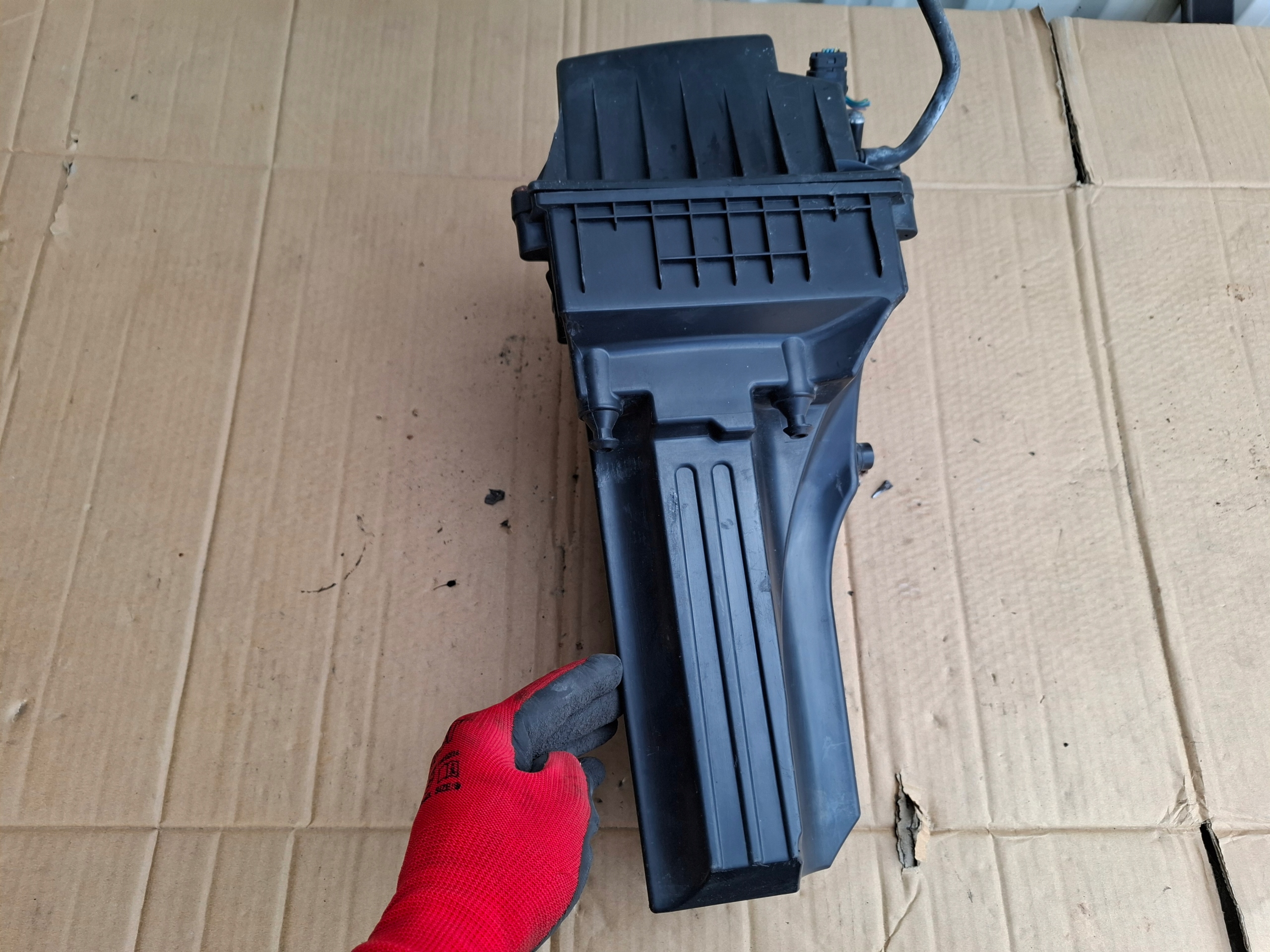 Gehäuse filter luft FORD FIESTA MK7 AV21-9600-AA 1.4 TDCI
