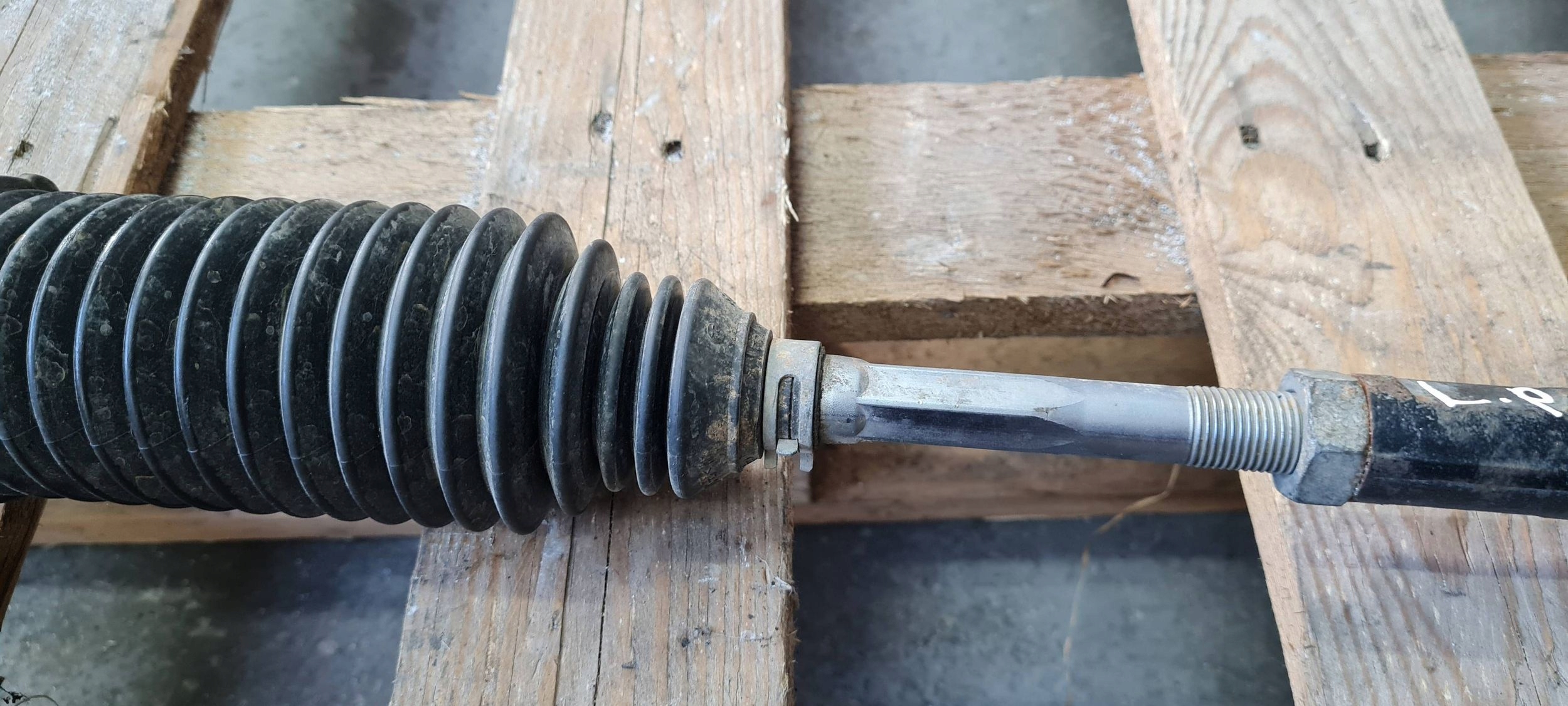 Chrysler Pacifica 2022 bar of steering pipe end left left front