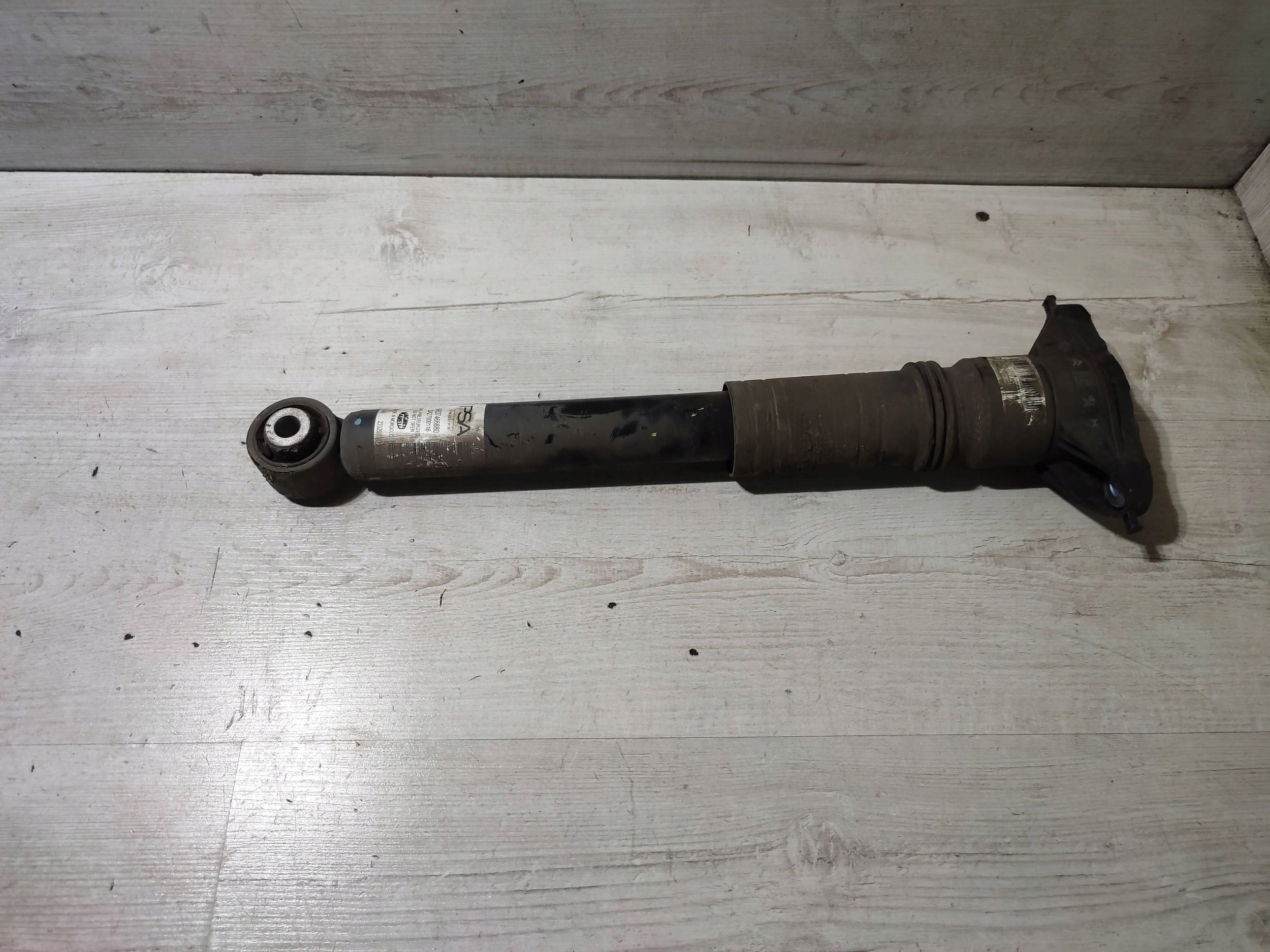 Opel Corsa F 2020 shock absorber left rear part