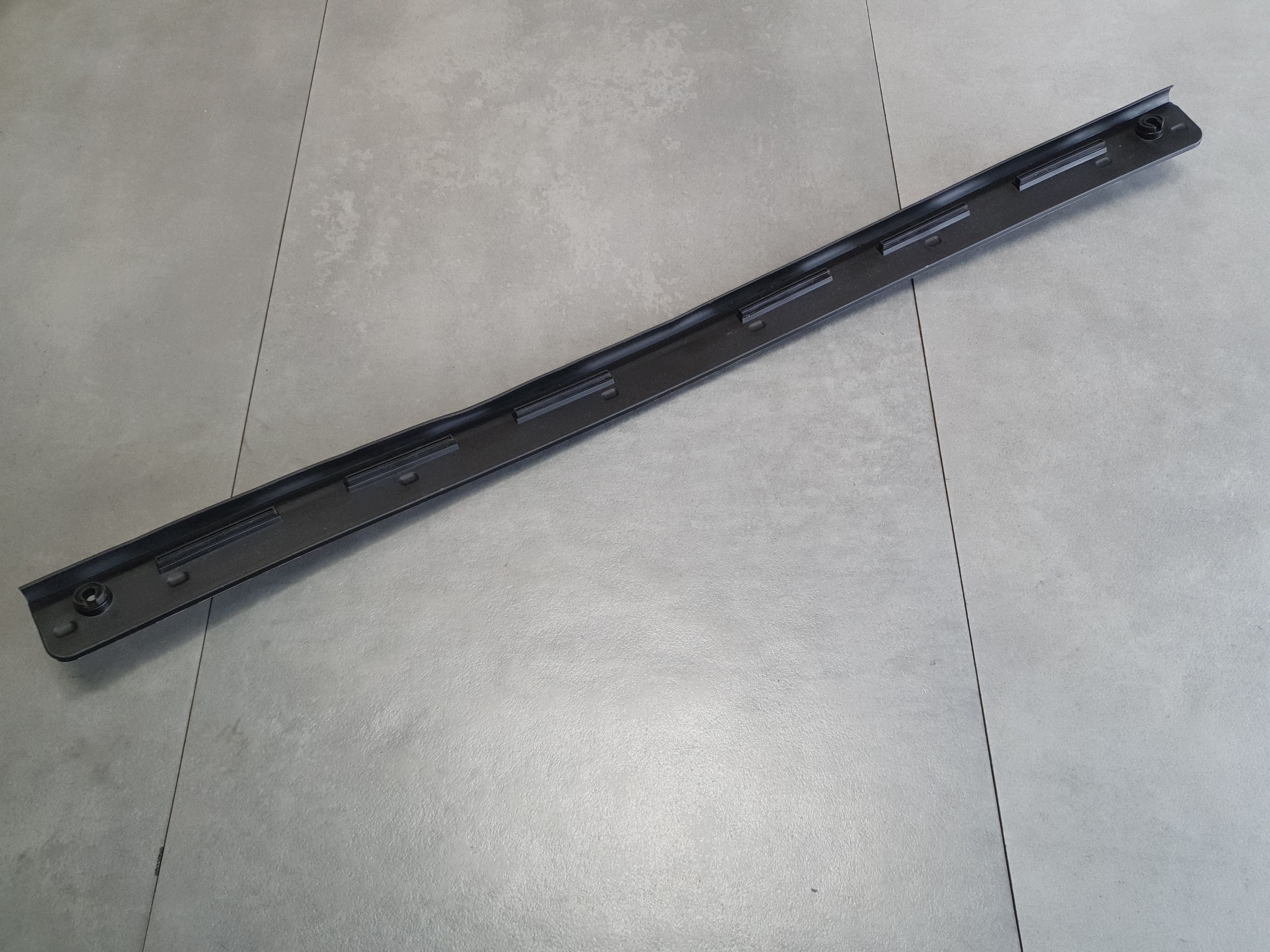 Audi A3 8Y HB Joint du capot 8Y0823126