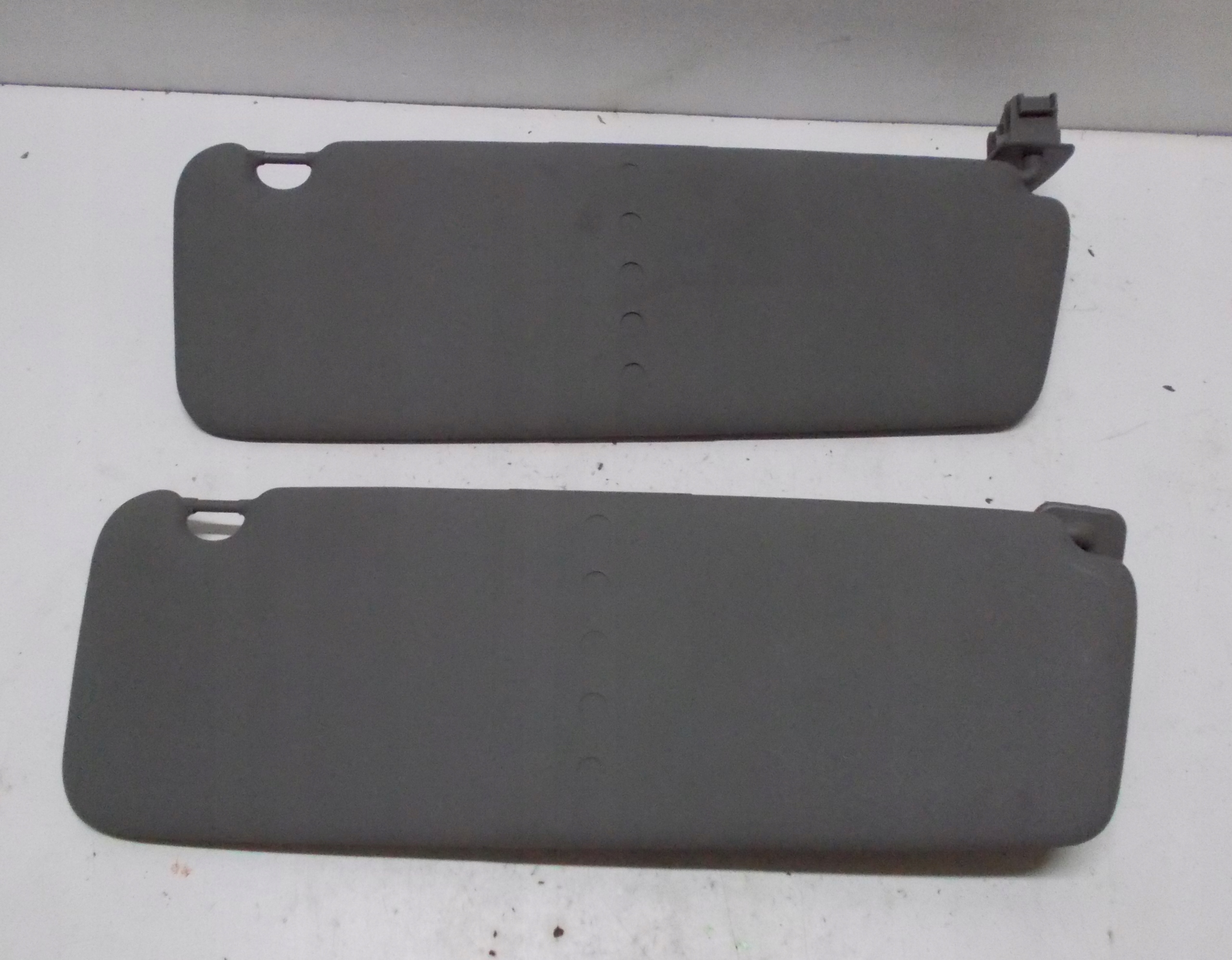 RENAULT MASTER III LIFT visor cover left
