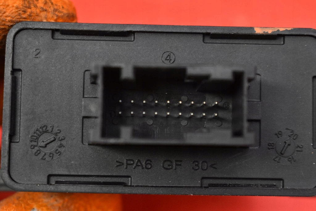 control unit module CEM 9832786480 PEUGEOT e-2008 2 II 19-21