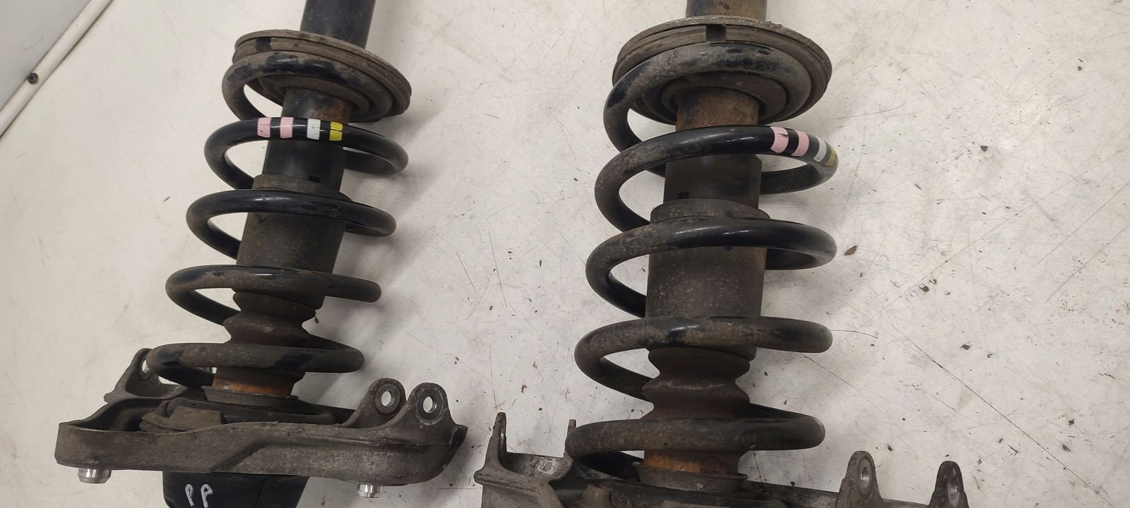 shock absorber spring front sususpension Audi A4 B6 sedan 2,0 FSI