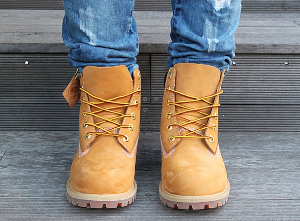 39,5 BUTY TIMBERLAND 6IN PREMIUM 12909 WATERPROOF Materiał zewnętrzny skóra naturalna nubuk