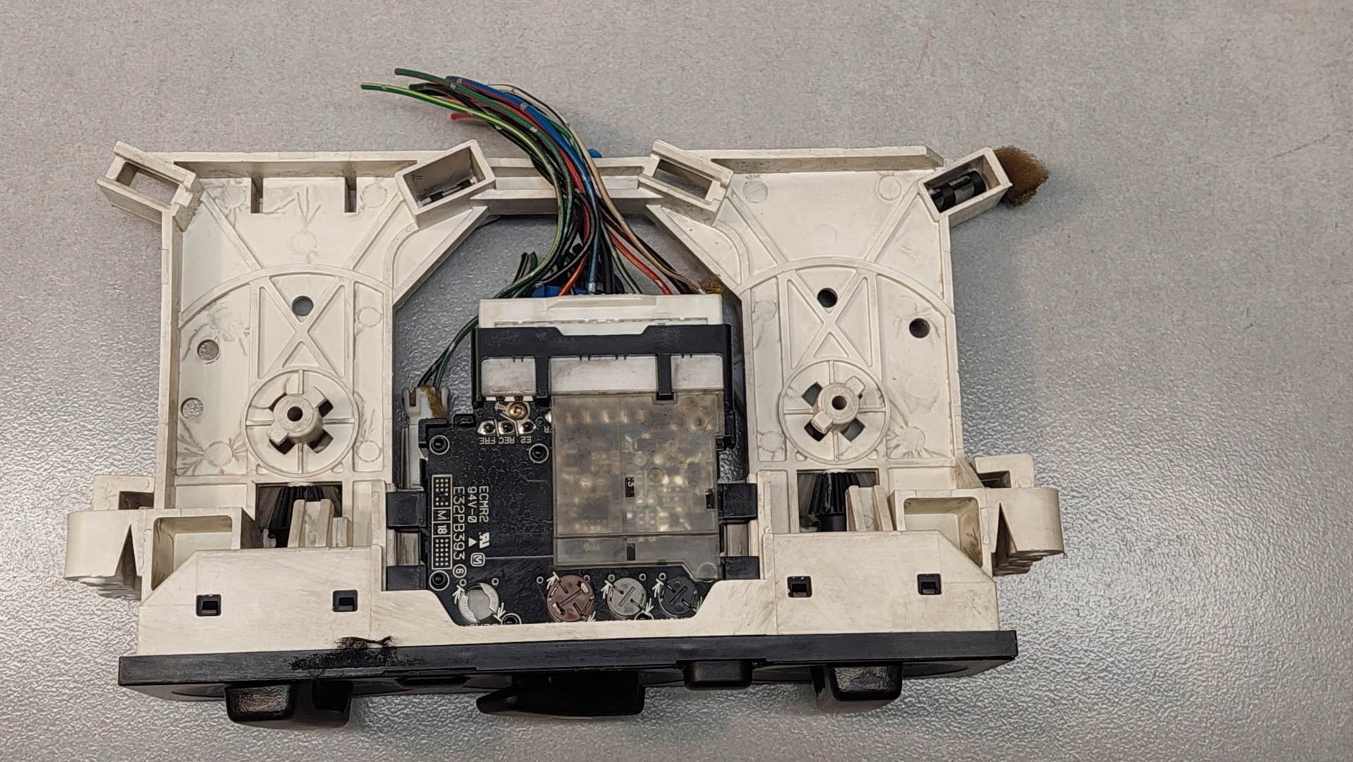 comandi clima SPACE WAGON III MR398658