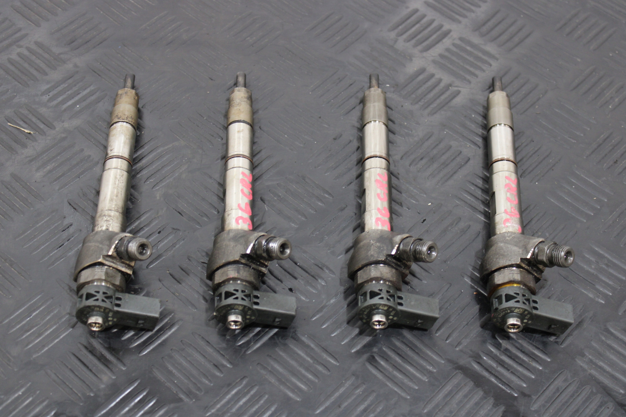 Einspritzdüse Einspritzdüse 04L130277AC VW PASSAT B8 3G0 2,0 TDI CRL