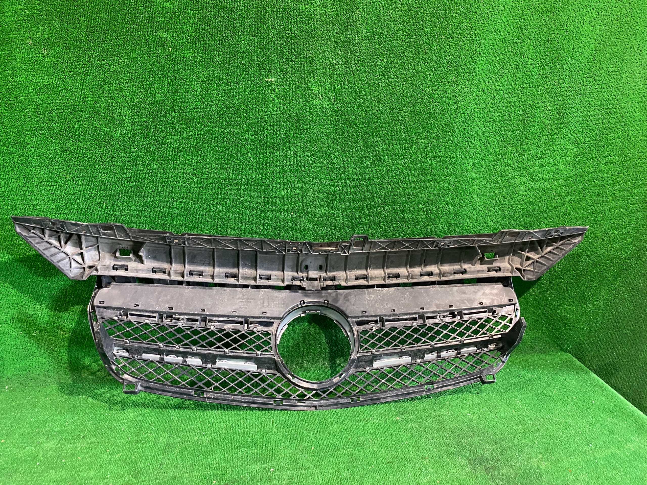Grill Grill MERCEDES A-KLASA W176