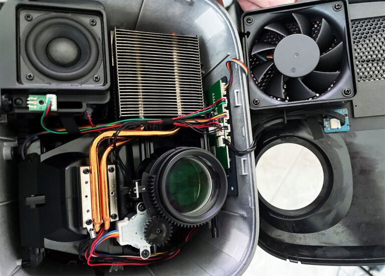 Projektor Rzutnik LED WiFi Android TV 11 4K FHD 500 ANSI Autofocus + Torba Kolor czarny